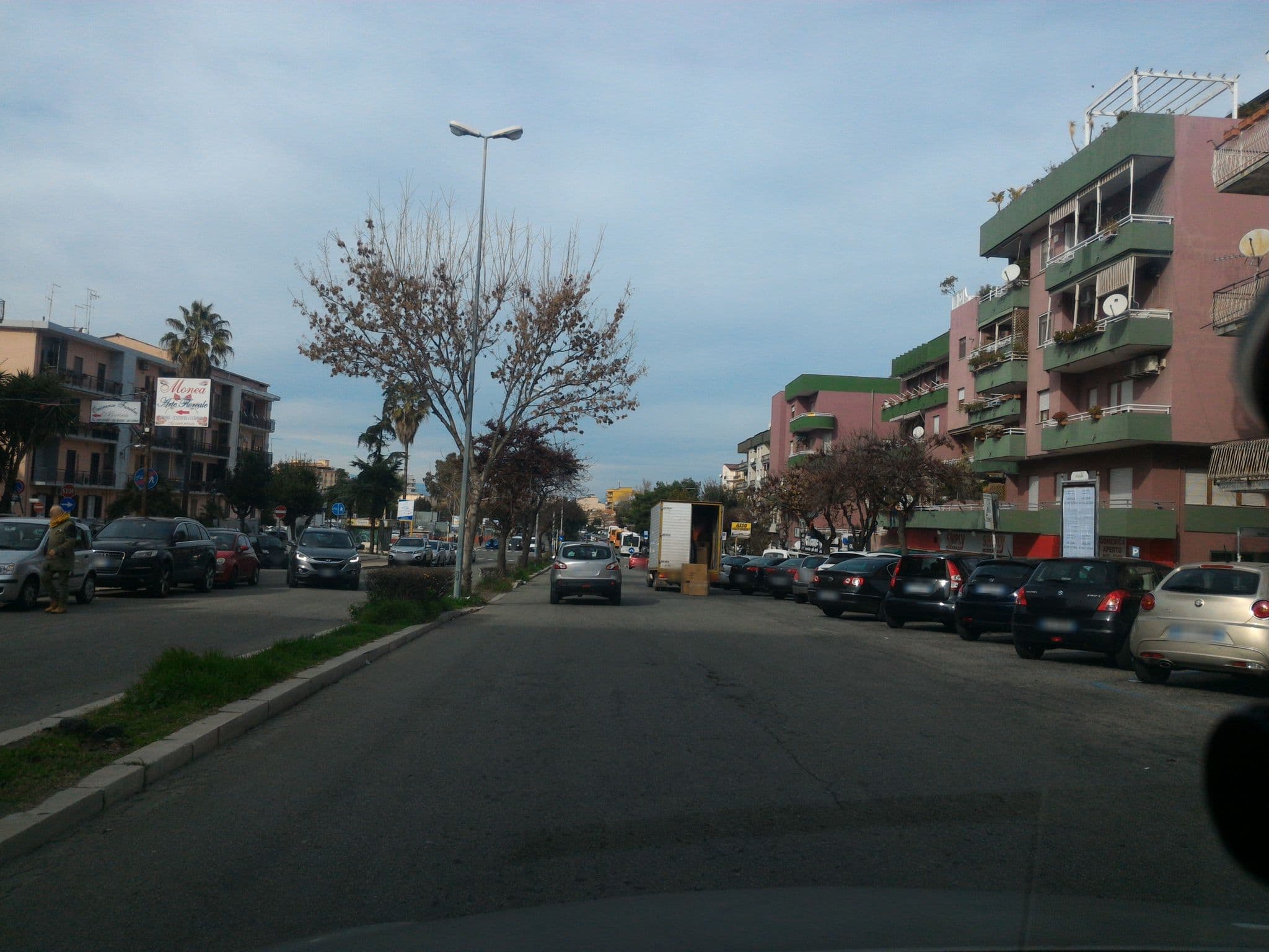 Street view near Le more, Crotone — © ingcelsi (CC BY-SA · Mapillary)