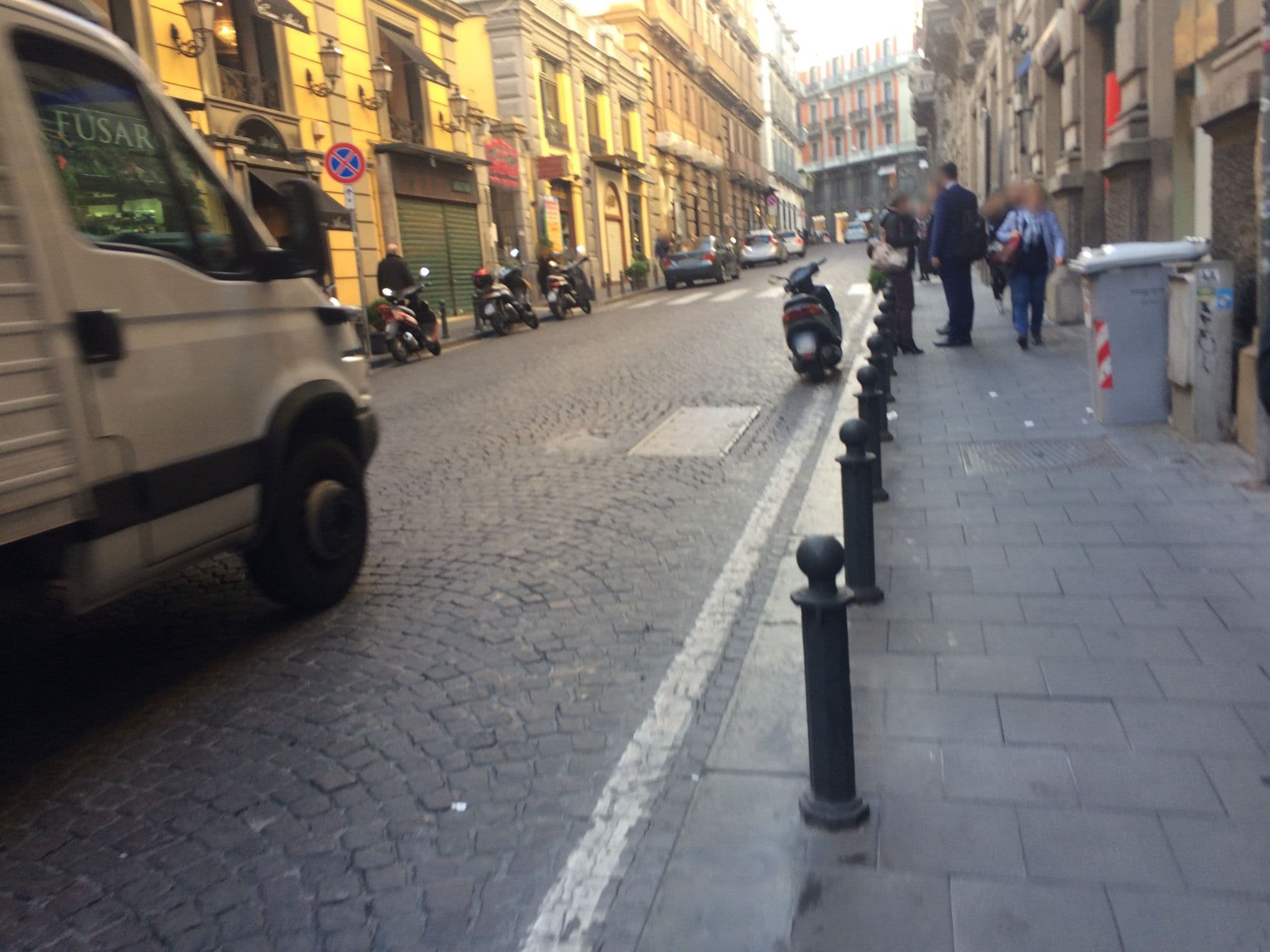 Street view near suite rodino 24, San Ferdinando — © marvi (CC BY-SA · Mapillary)