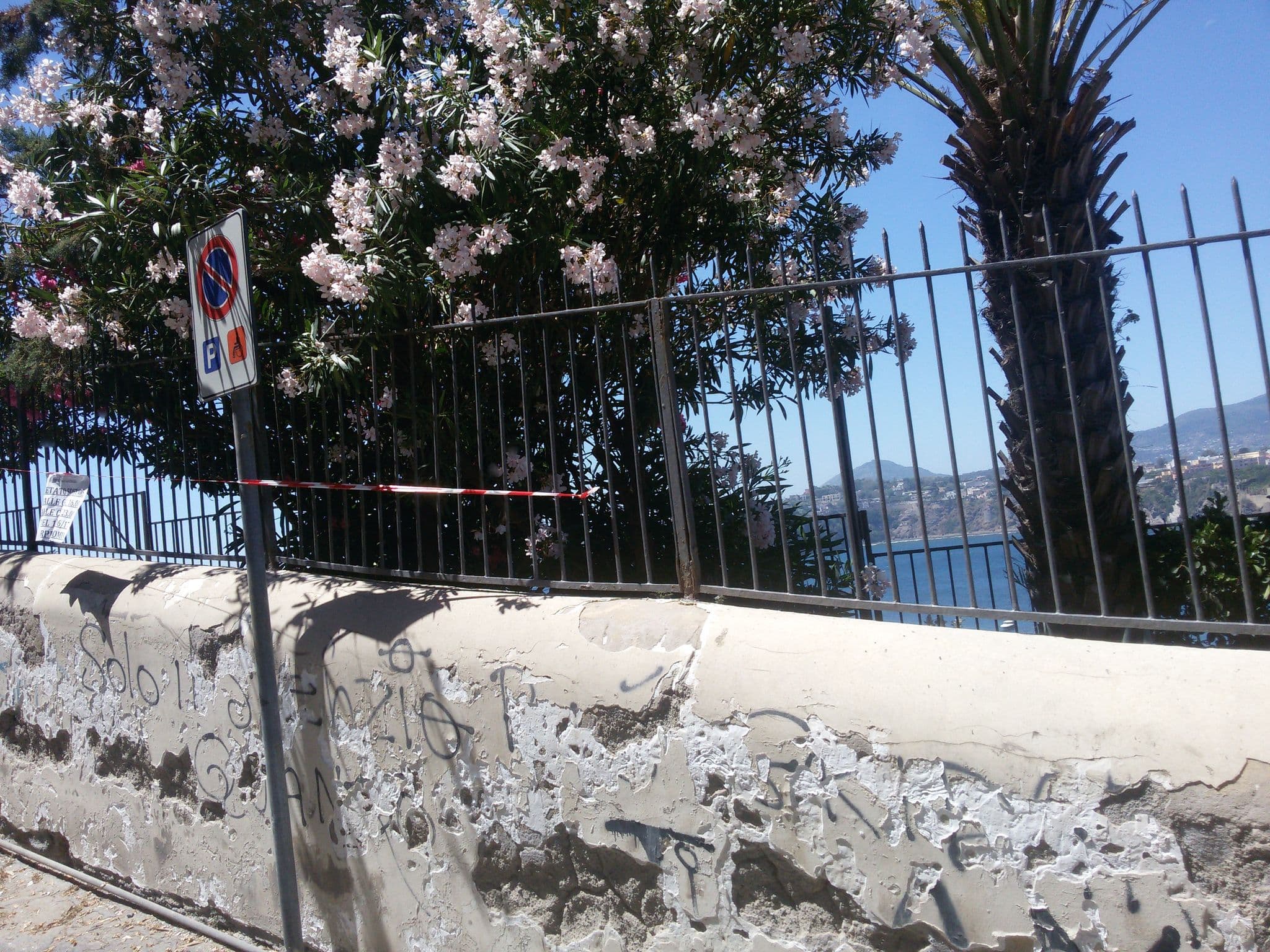 Street view near La Corricella, Procida — © ale_zena_it (CC BY-SA · Mapillary)