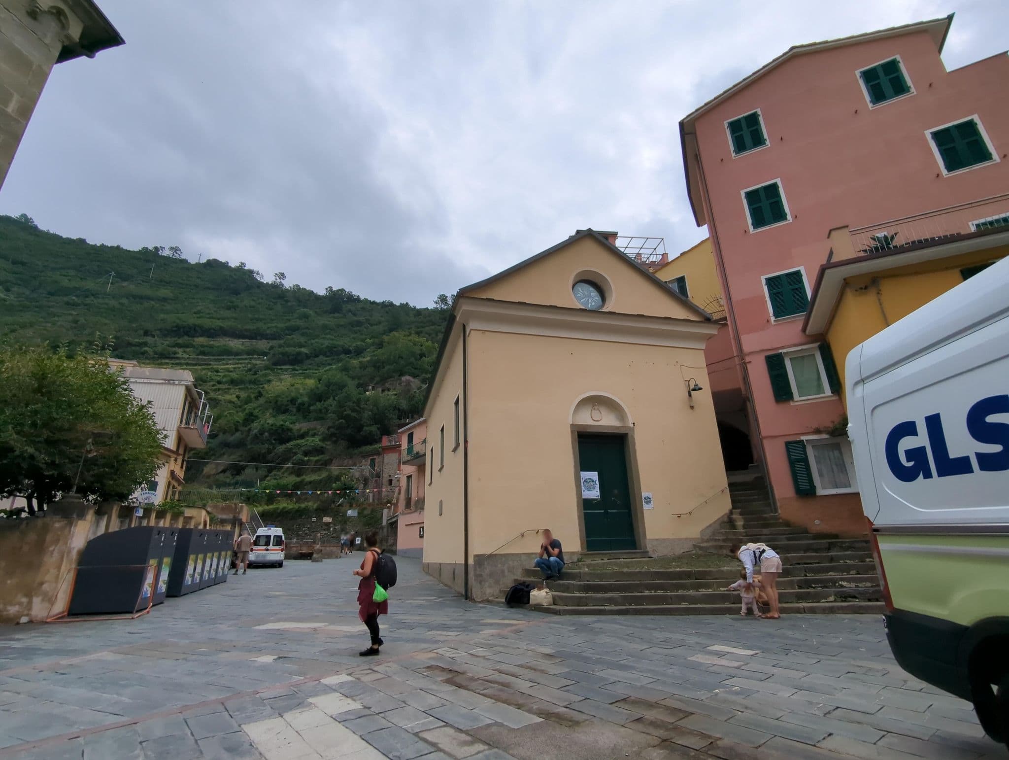 Street view near Cà Du Nilo, Riomaggiore — © ente (CC BY-SA · Mapillary)