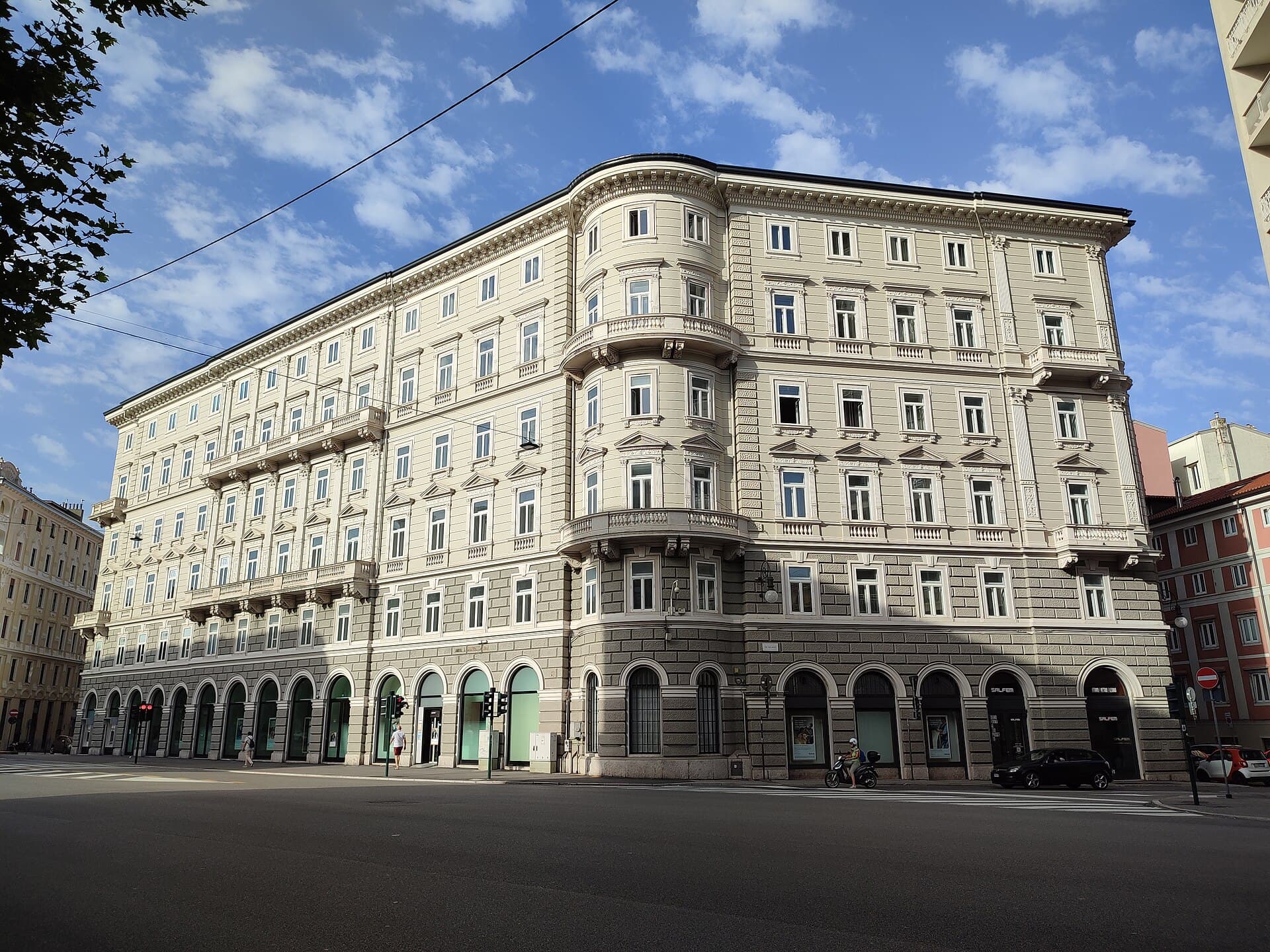 Palazzo Talenti 1907 (via Wikimedia Commons, CC BY-SA 4.0)