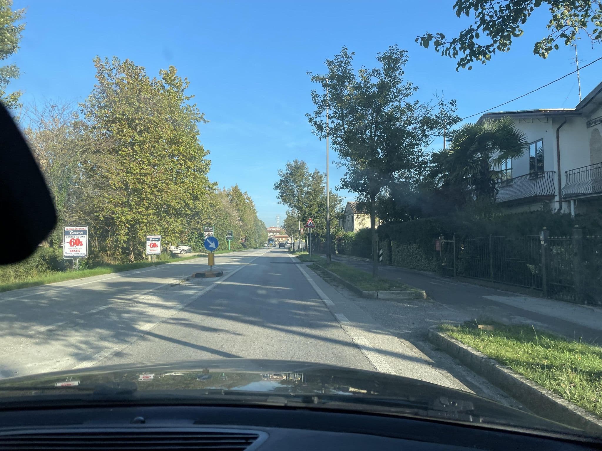 Street view near Maison Elena, Mirano — © lucask (CC BY-SA · Mapillary)