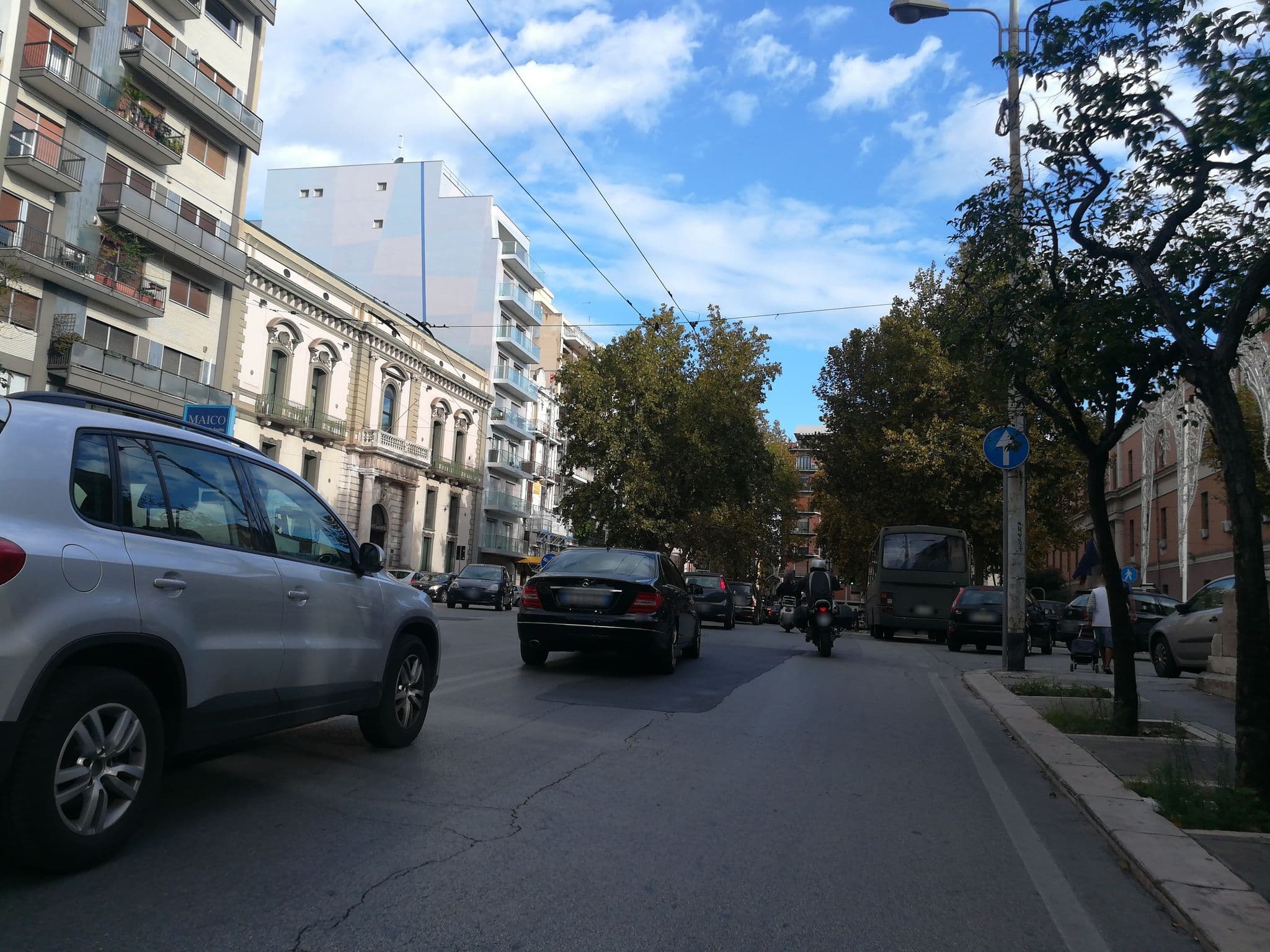 Street view near Savoia International, Bari