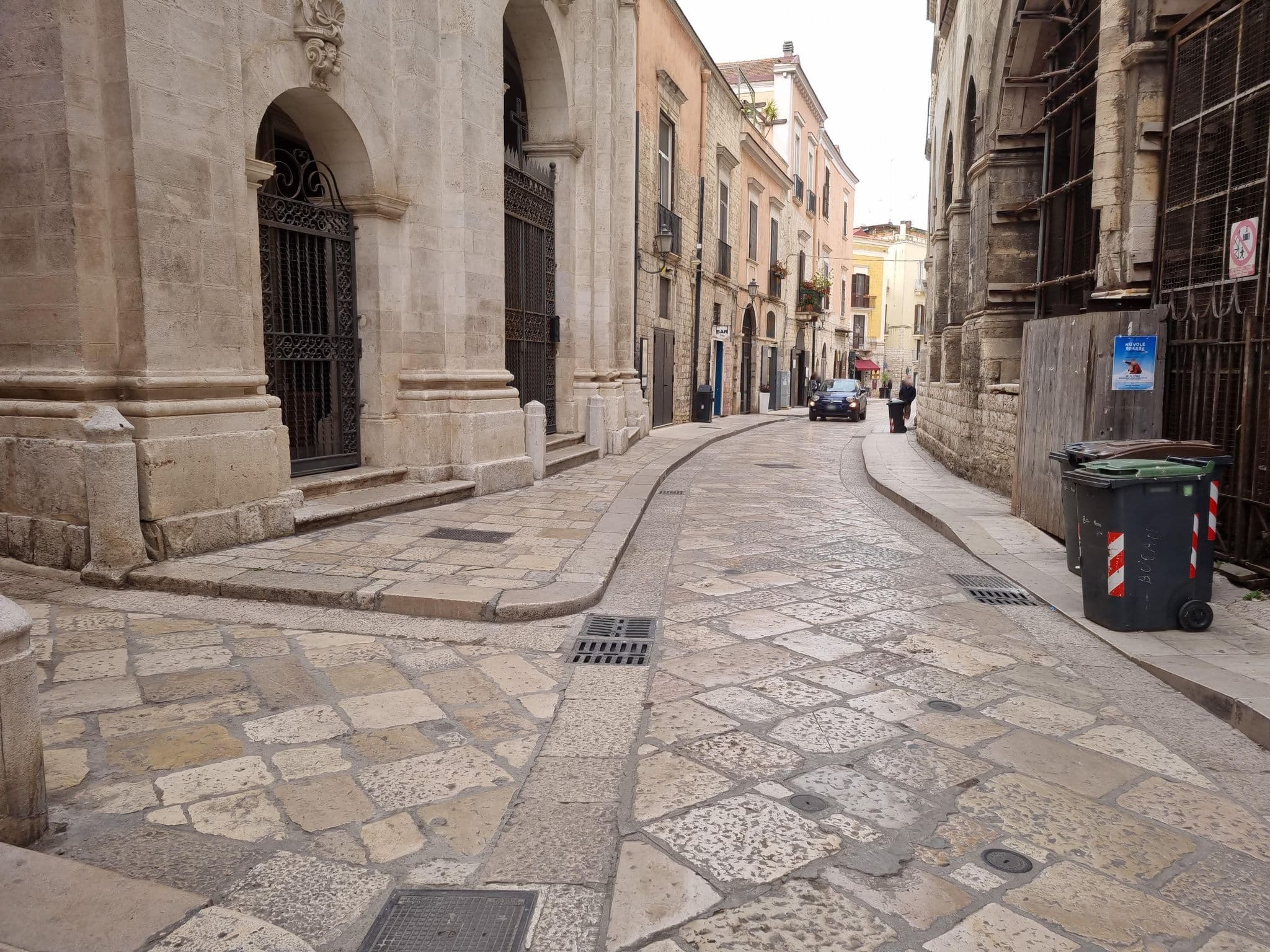 Street view near Il Purgatorio, Barletta — © drewh01 (CC BY-SA · Mapillary)
