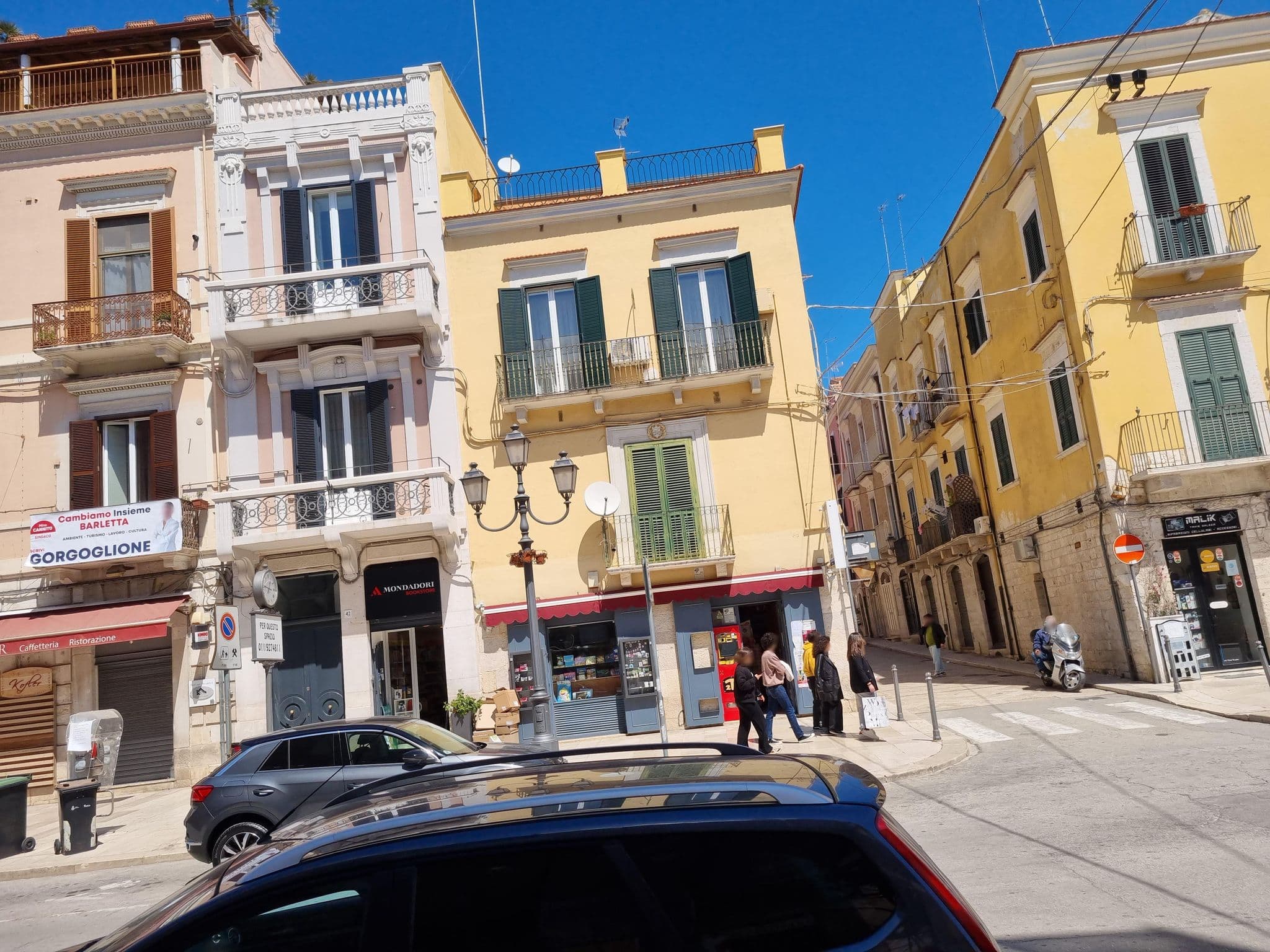Street view near Kofler, Barletta — © drewh01 (CC BY-SA · Mapillary)