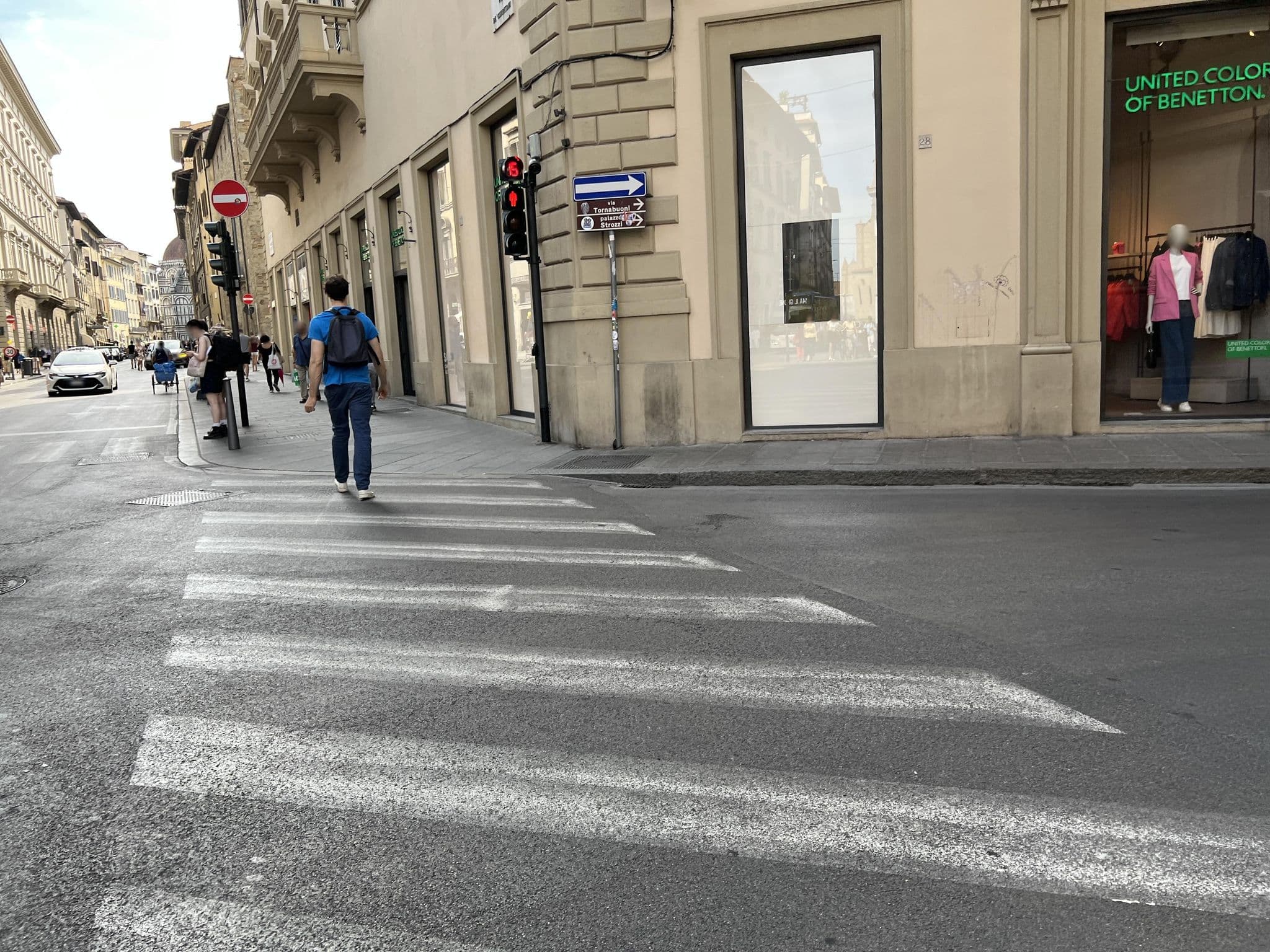 Street view near The Frame Hotel, Florence — © shogohirasawa (CC BY-SA · Mapillary)
