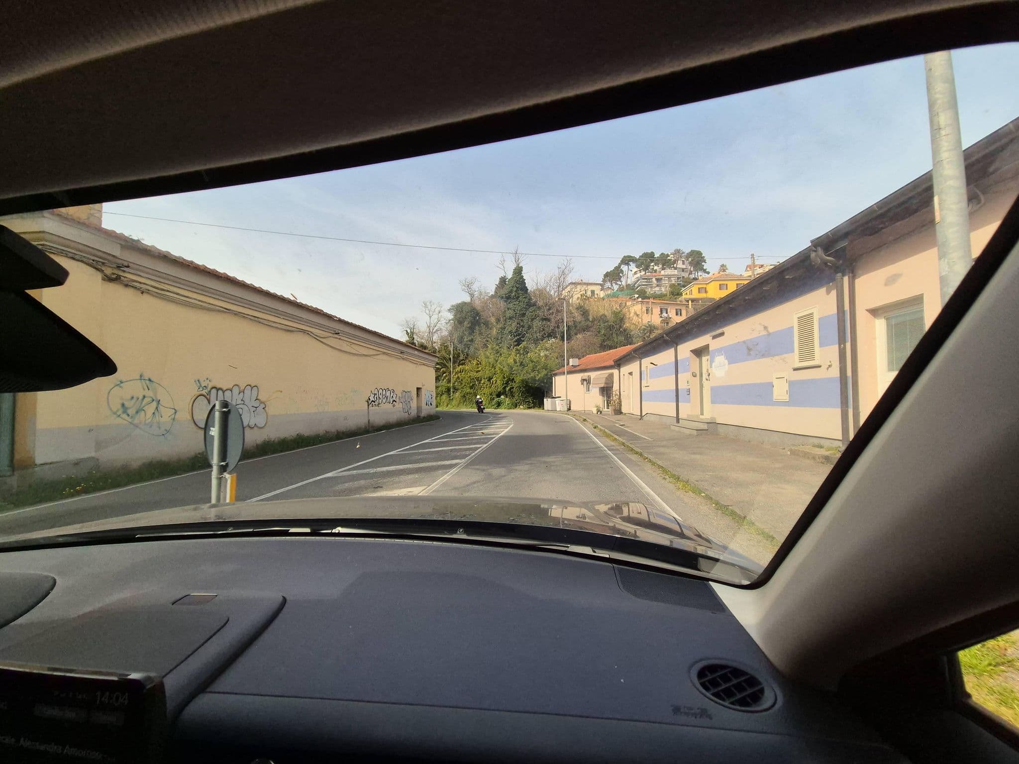 Street view near Il Porto dei Sognatori, Pitelli — © omfg_notpr (CC BY-SA · Mapillary)