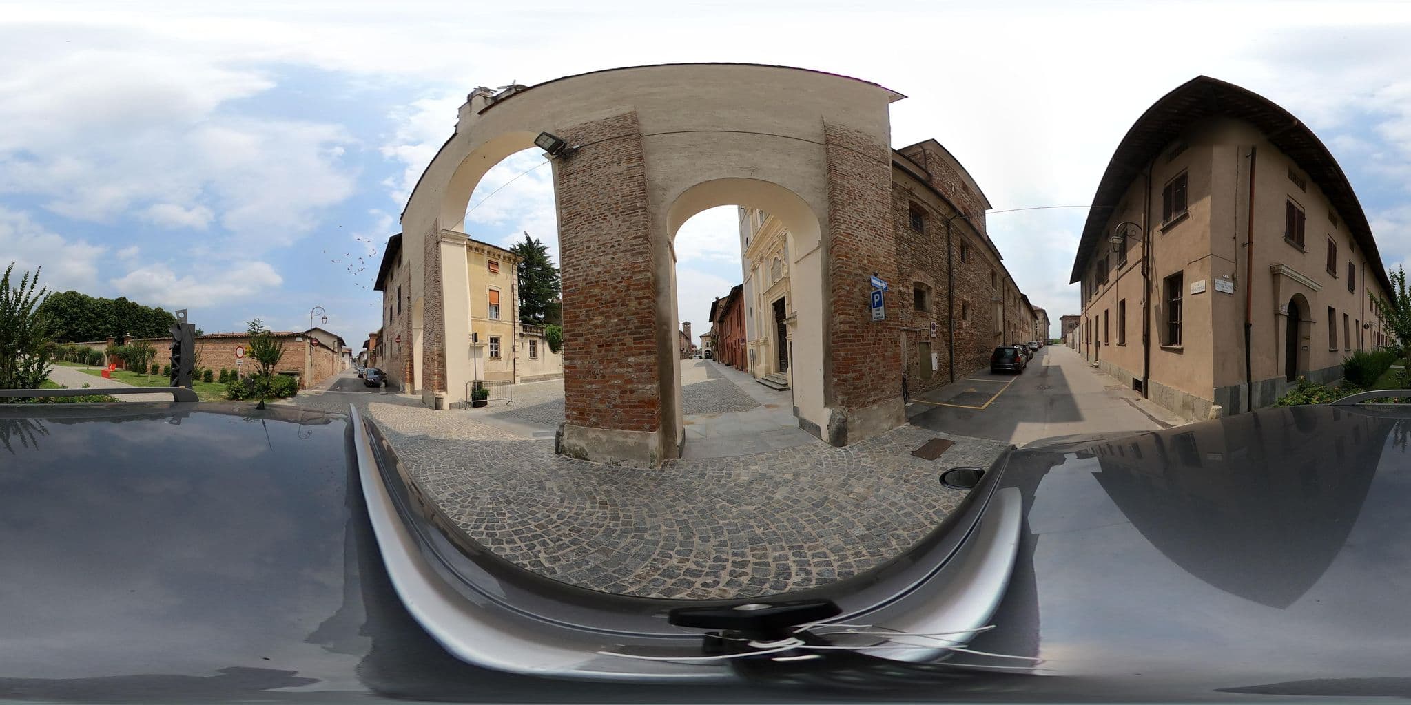 Street view near Al lunario, Cherasco — © canfe (CC BY-SA · Mapillary)