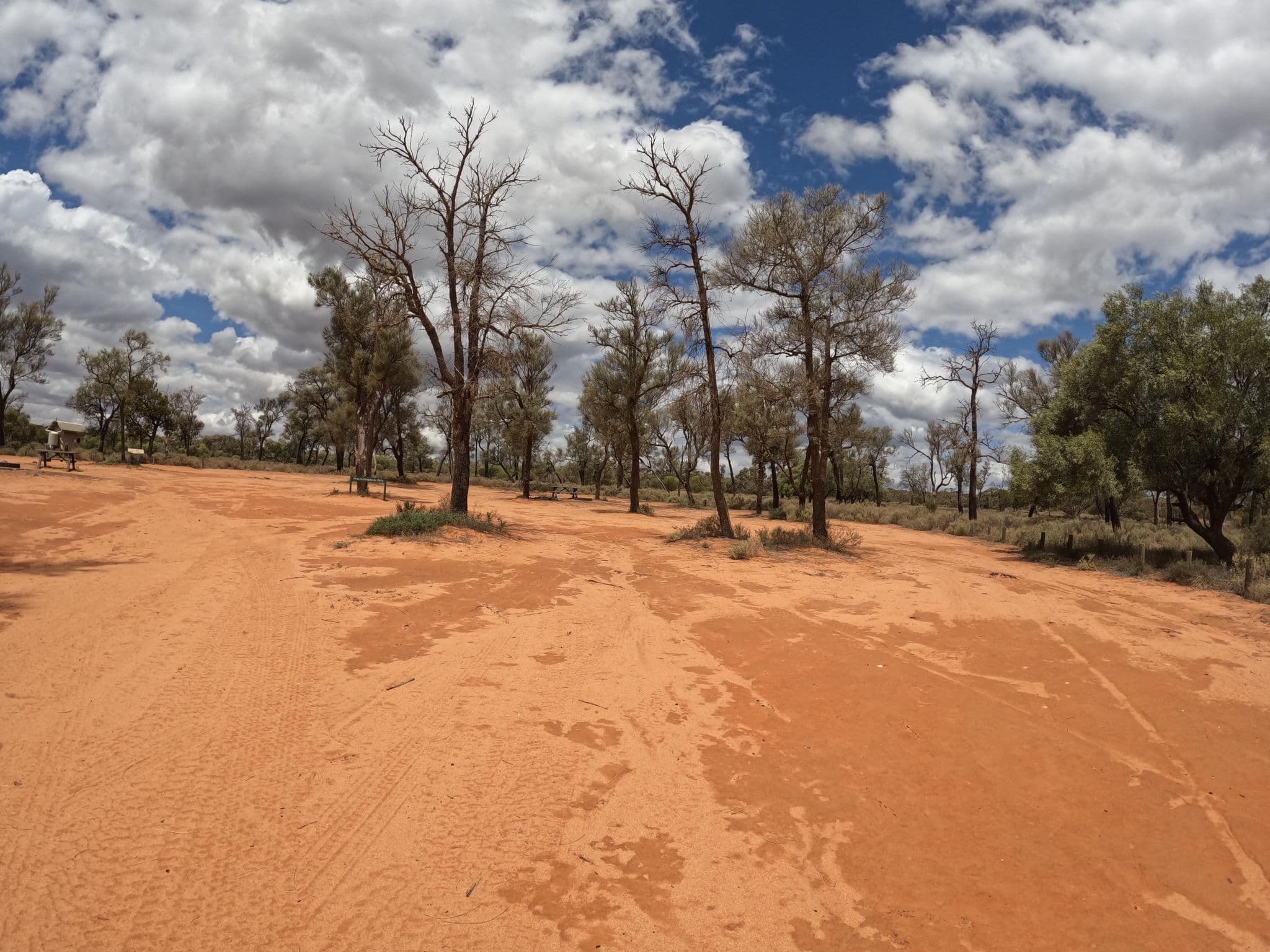 Street view near Rocket Lake Camping Area, Red Cliffs — © skillsy (CC BY-SA · Mapillary)
