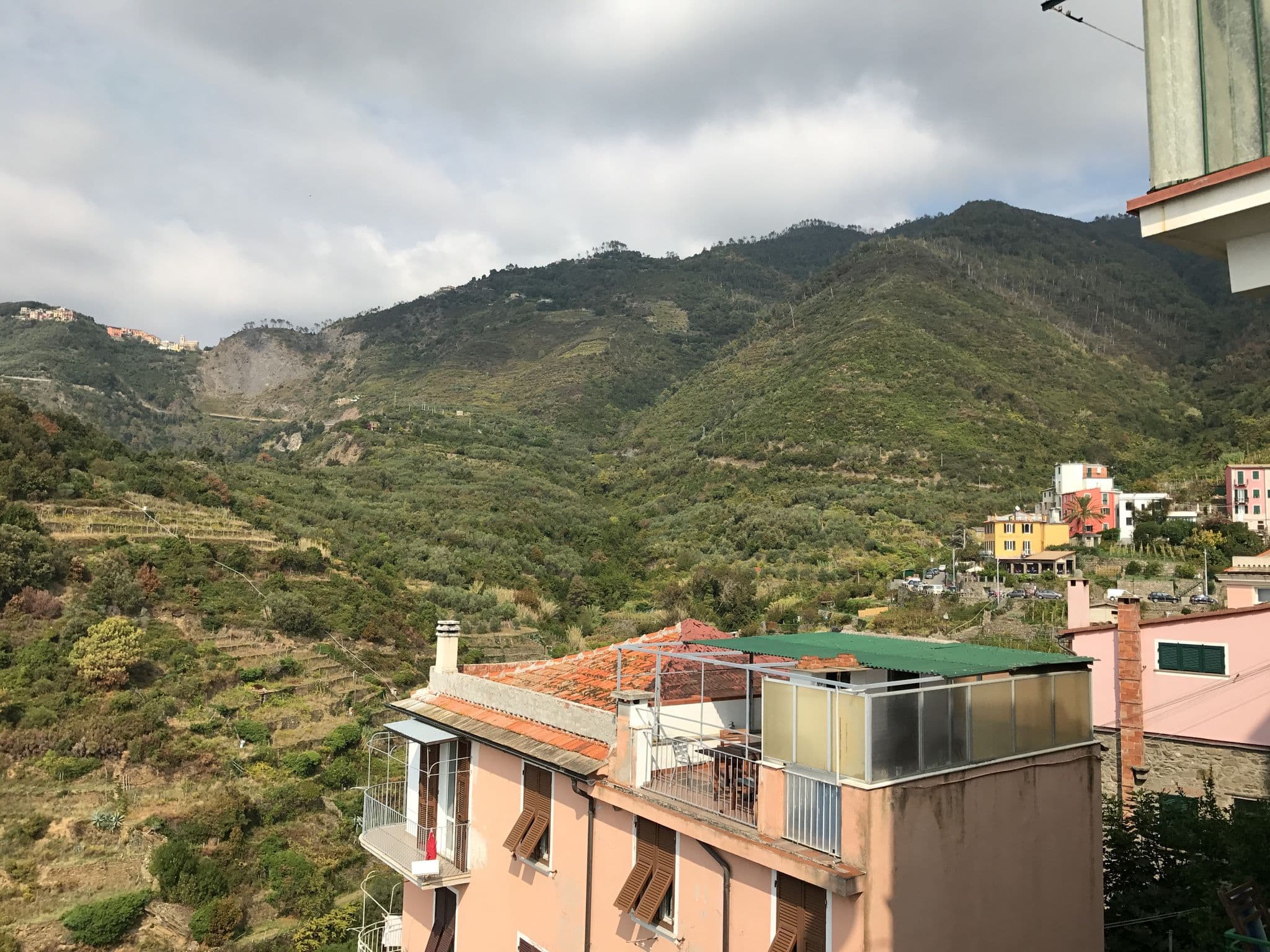 Street view near Punto Zero, Riomaggiore — © ugz (CC BY-SA · Mapillary)