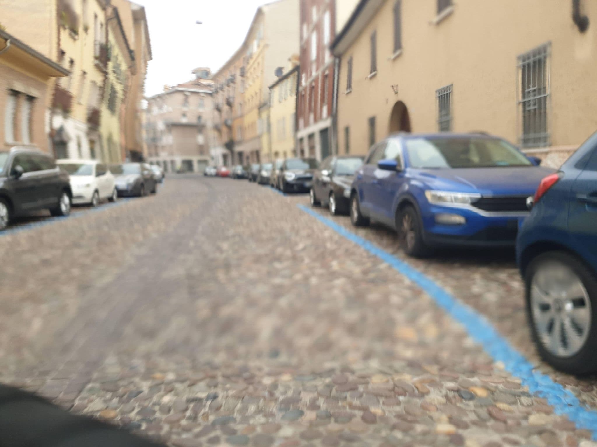 Street view near La Buonanotte Guesthouse, Mantua — © voschix (CC BY-SA · Mapillary)