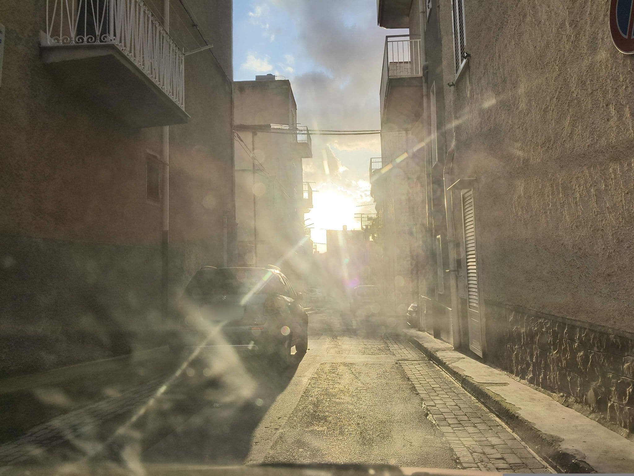 Street view near L'angolo di Rosa, Campofelice di Roccella — © kk4269302 (CC BY-SA · Mapillary)