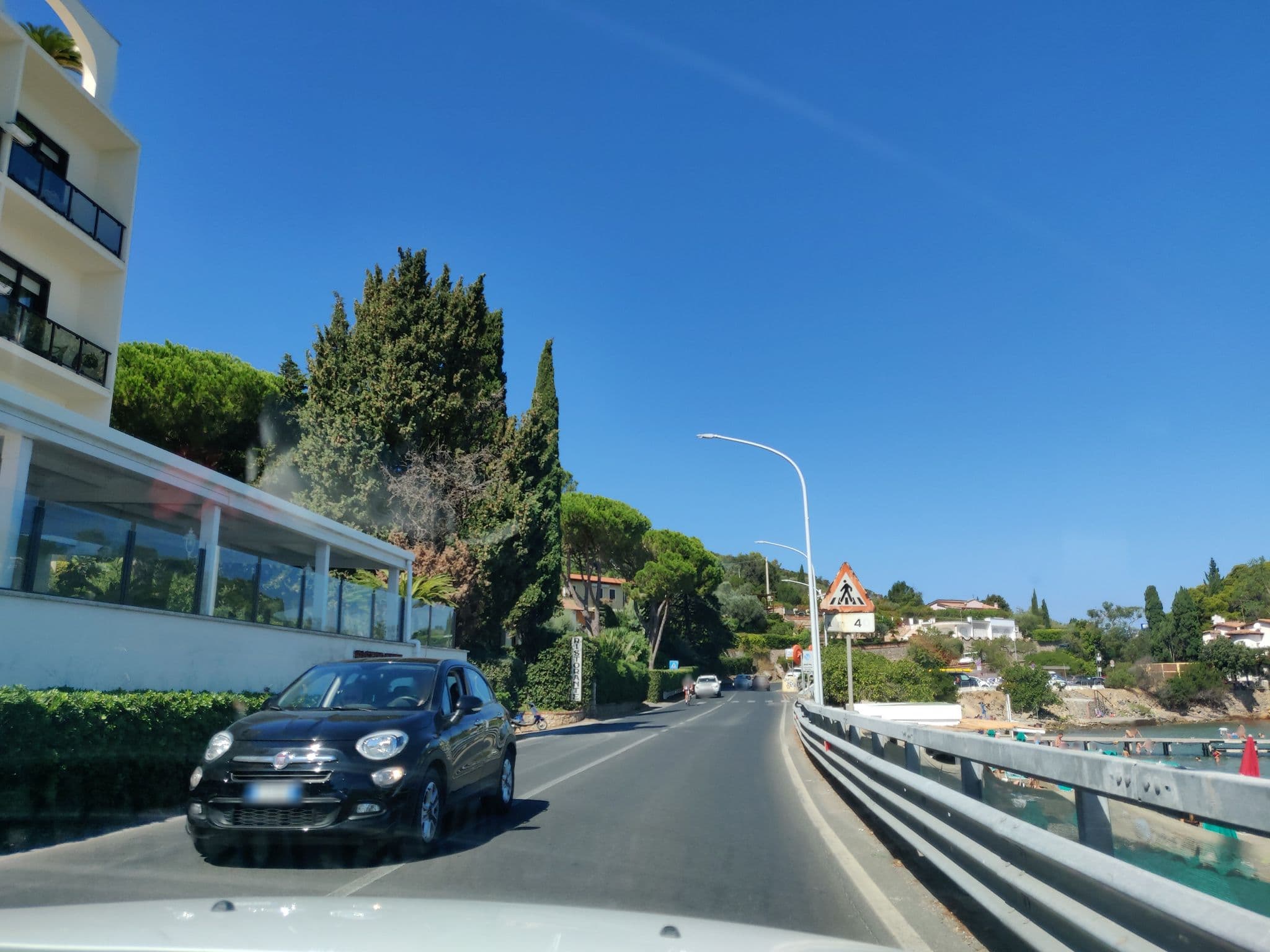 Street view near Hotel Baia d'Argento, Monte Argentario — © panbauletto (CC BY-SA · Mapillary)