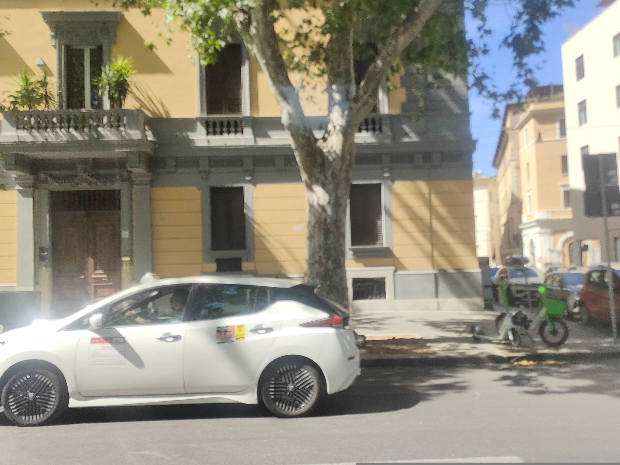 Street view near Monte Cenci, Parione — © omfg_notpr (CC BY-SA · Mapillary)