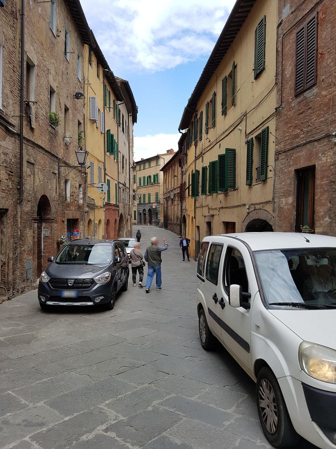 Street view near Residenza Duprè, Siena