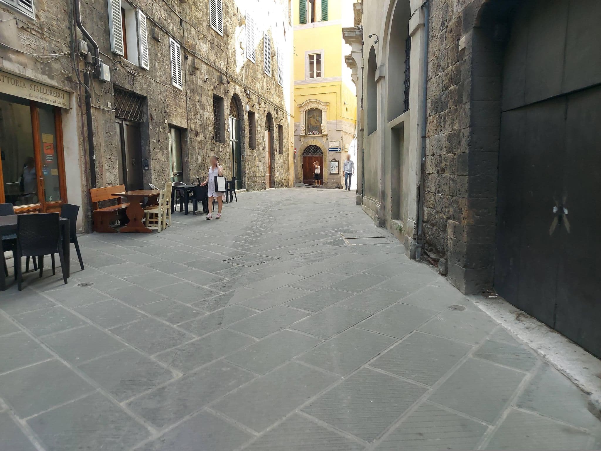 Street view near Piazza Paradiso Accommodation, Siena — © aldoct (CC BY-SA · Mapillary)
