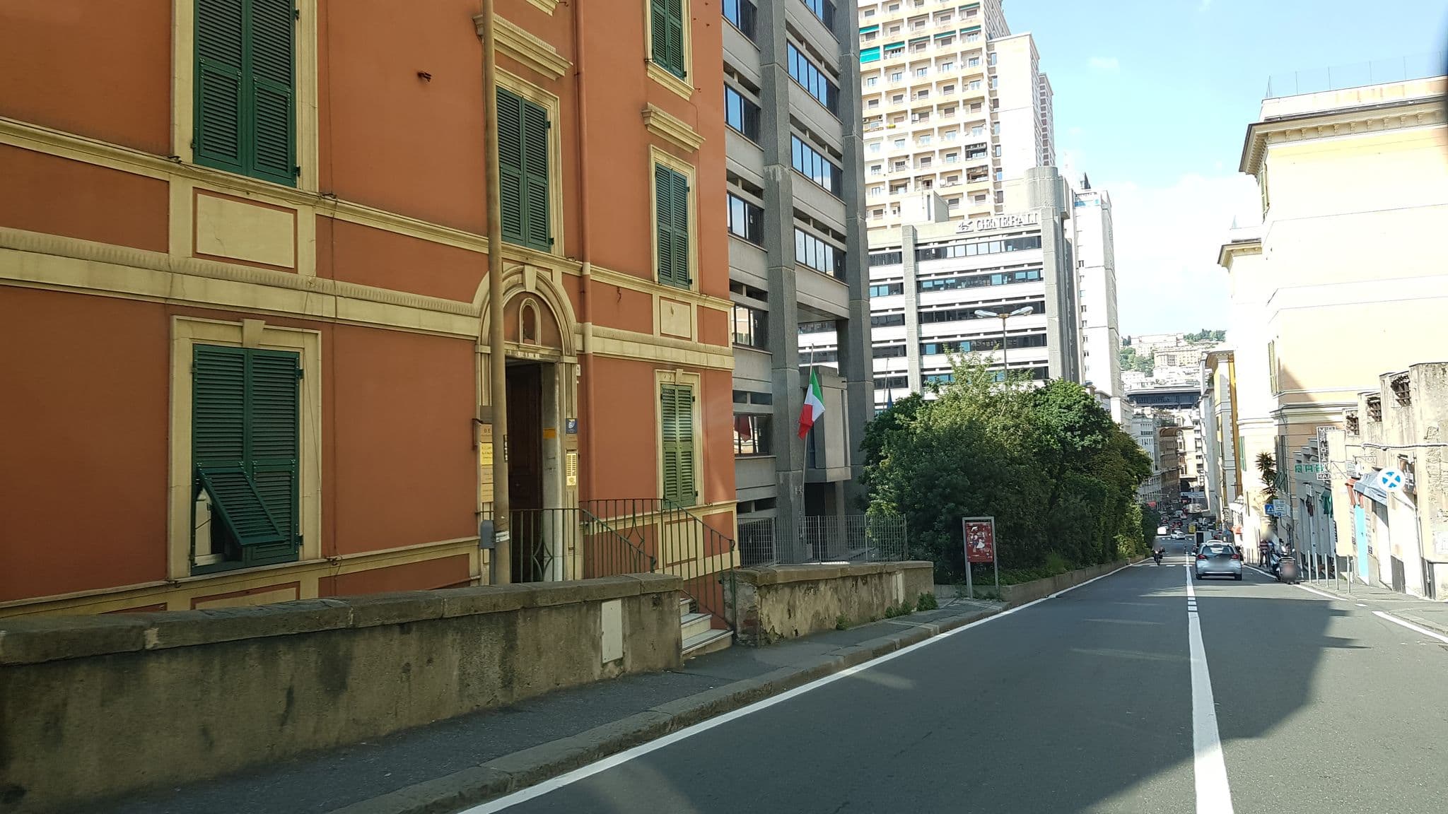 Street view near Genova Fieschi Rooms, Genoa