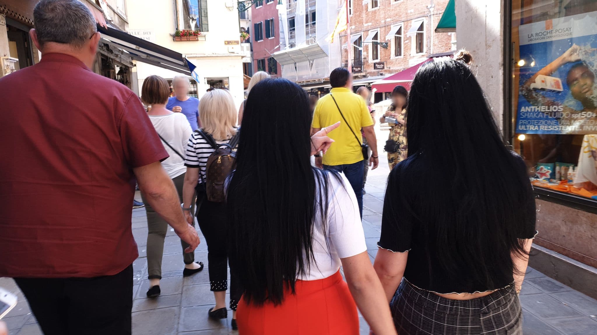 Street view near Bridge, Venice — © jopparn (CC BY-SA · Mapillary)