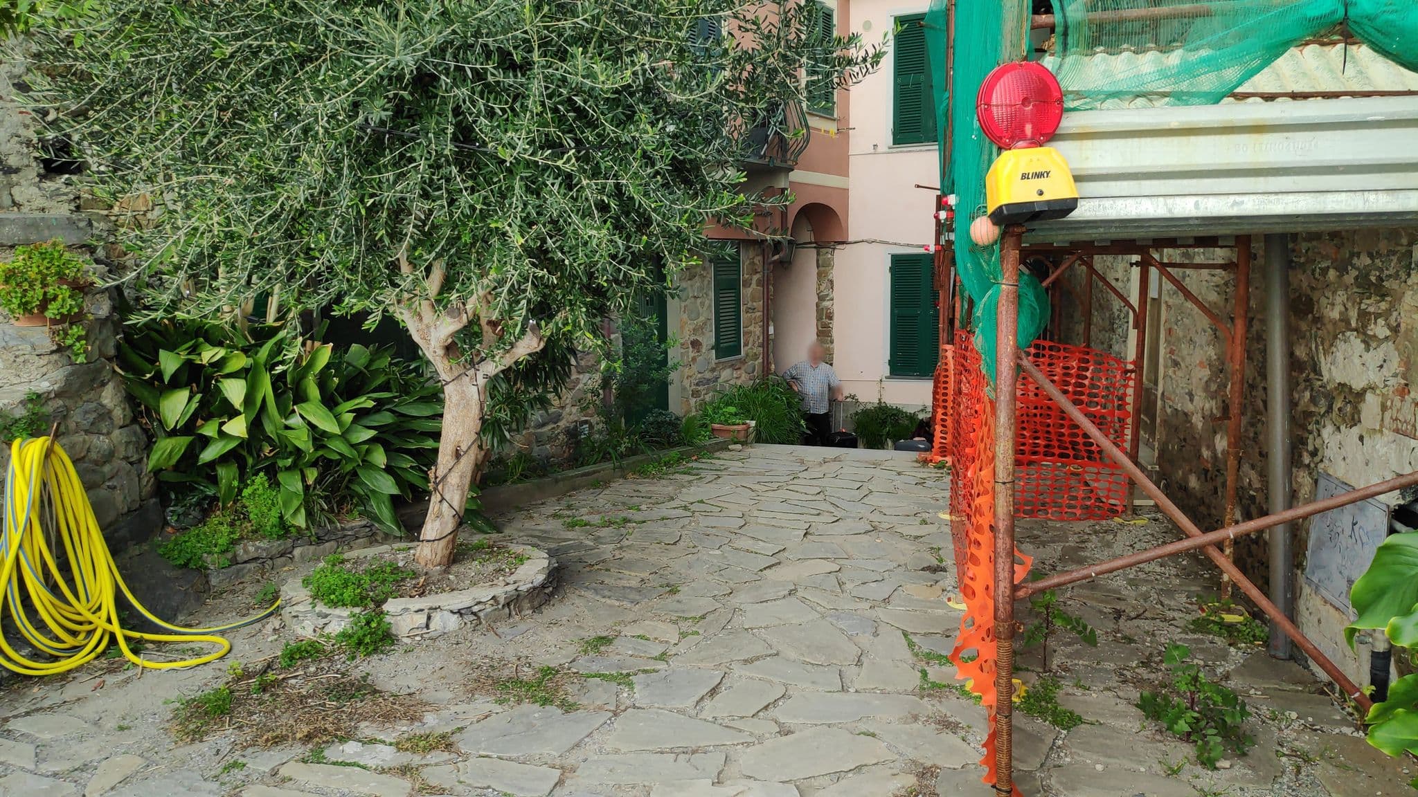 Street view near Gianni Franzi Albergo, Monterosso al Mare — © marcuscalabresus (CC BY-SA · Mapillary)