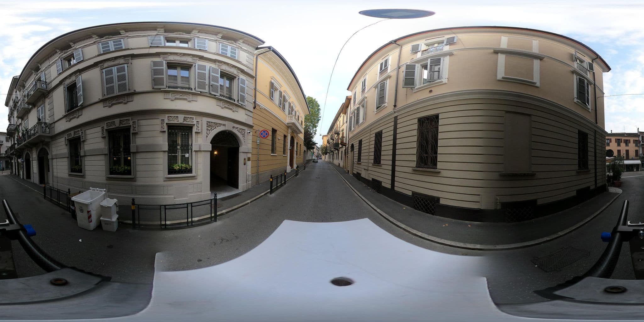 Street view near Palazzo Glori 6, Cremona — © wegavision (CC BY-SA · Mapillary)