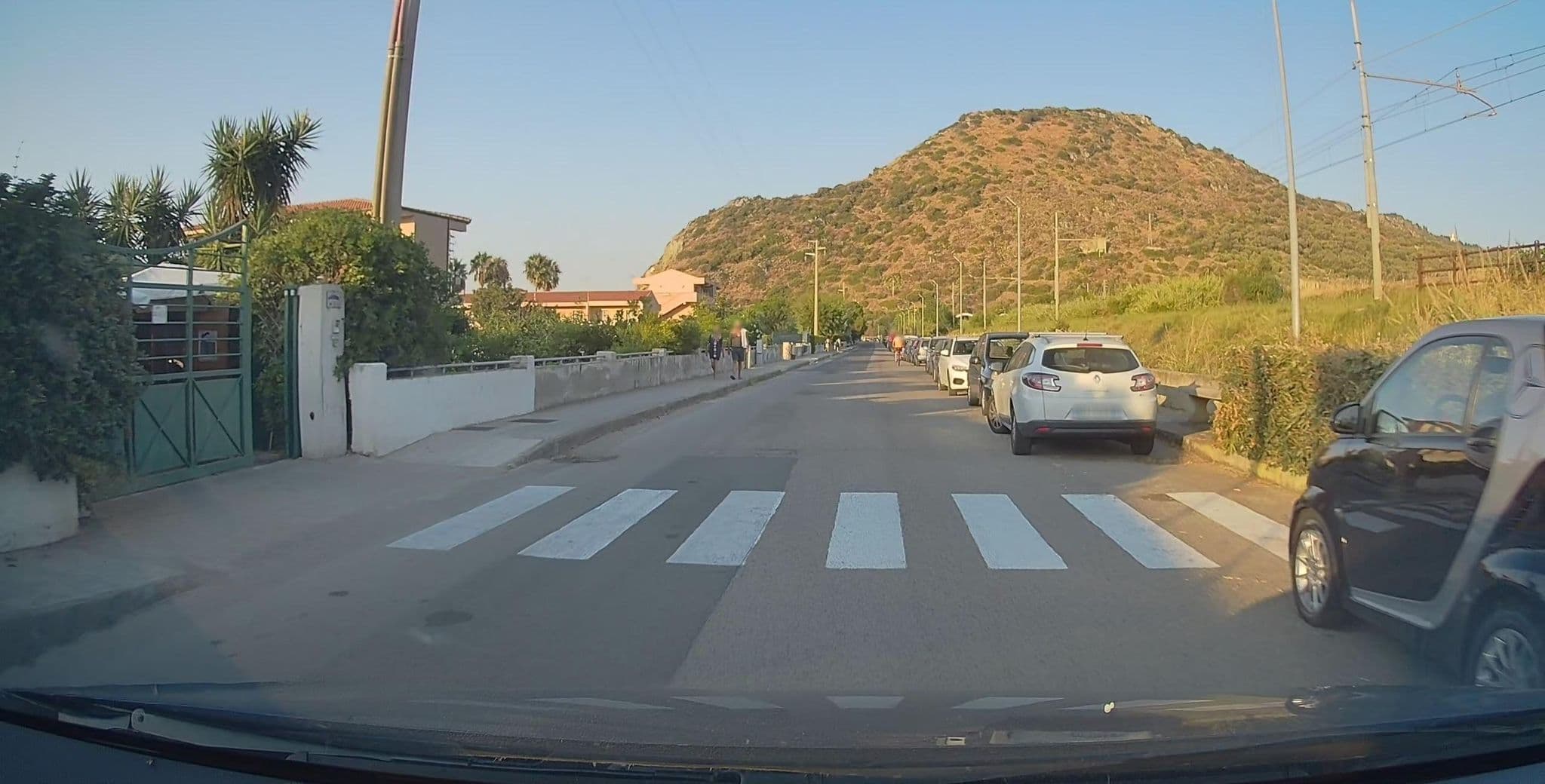 Street view near Hotel ristorante pizzeria Grotte, Oliveri — © gpsmapper (CC BY-SA · Mapillary)