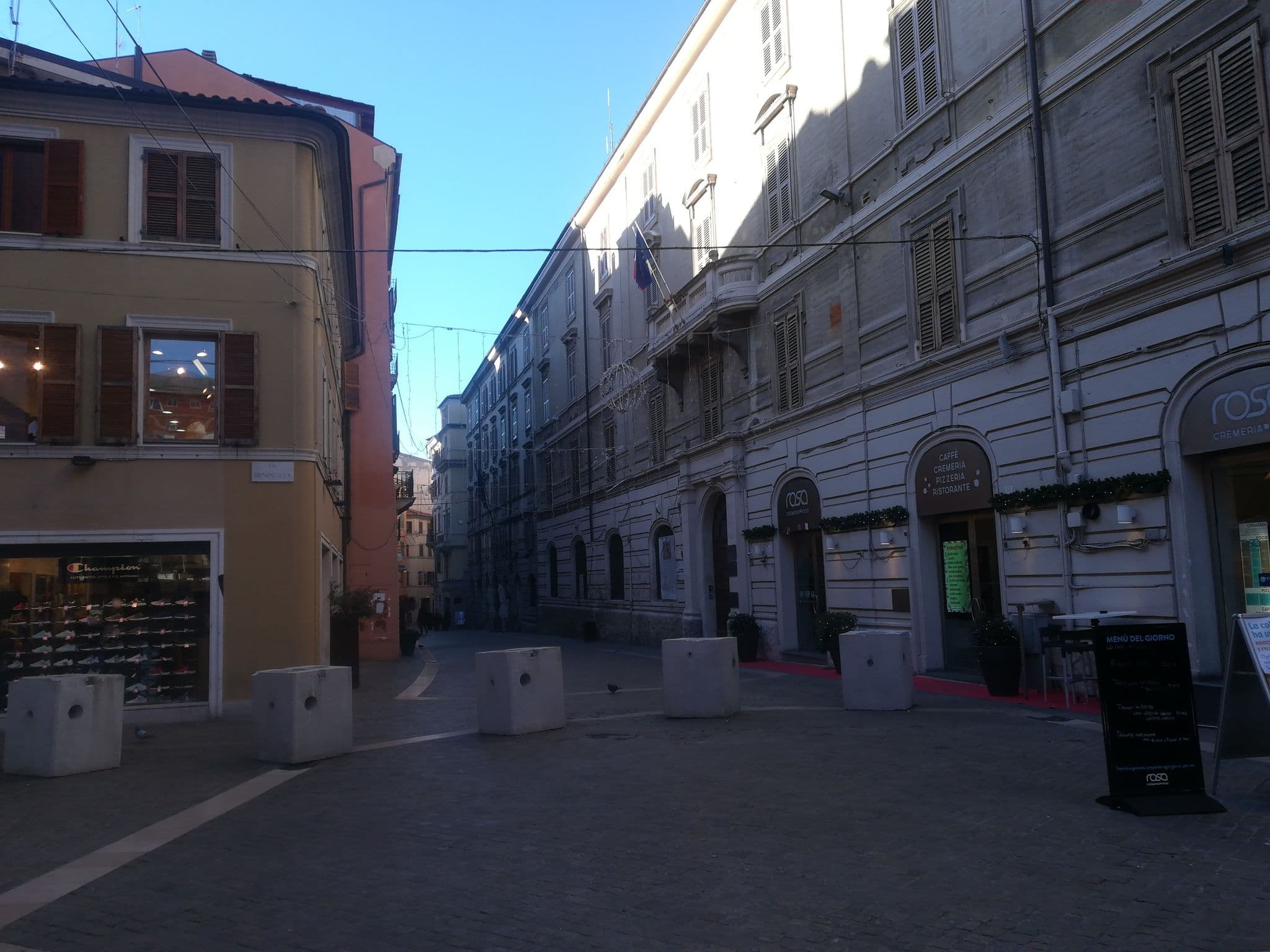 Street view near Rosa Suite, Ancona — © jeawrong (CC BY-SA · Mapillary)