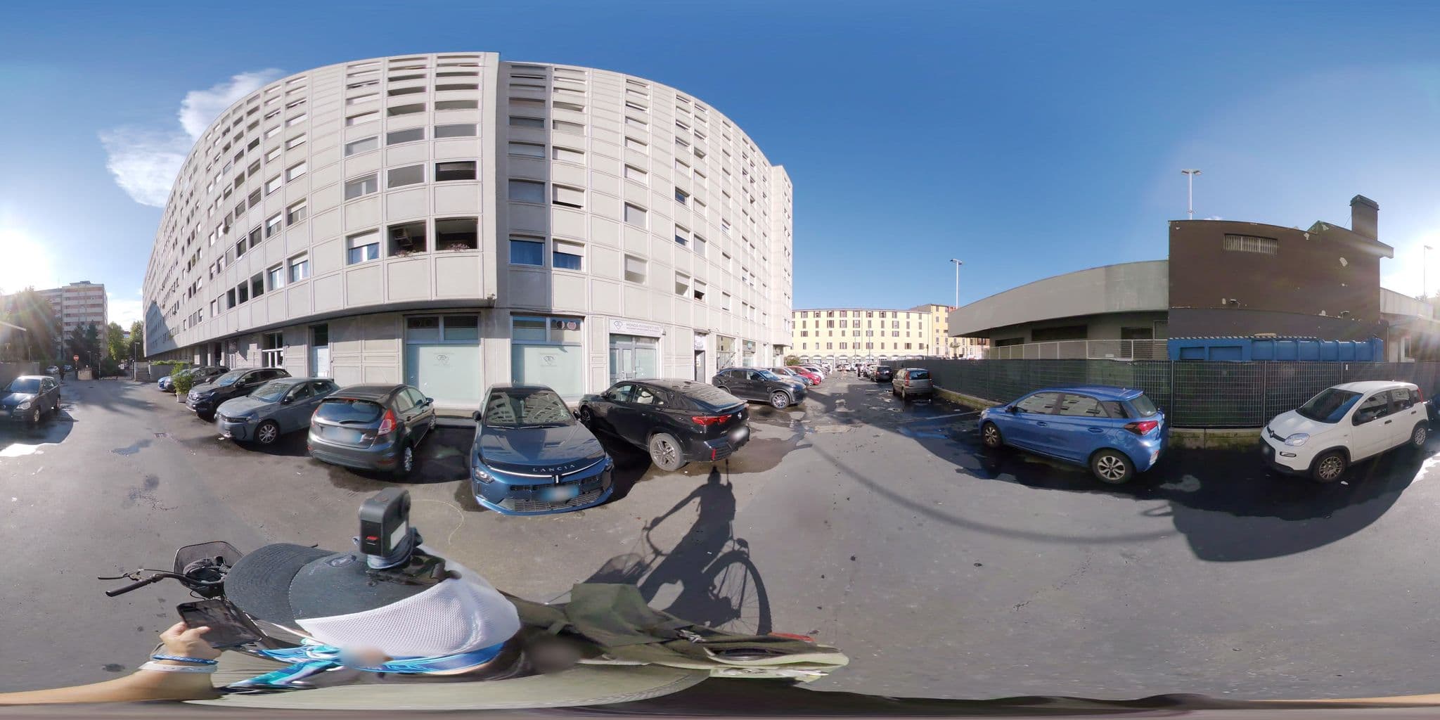 Street view near Aparthotel Isola, Chinatown — © mapconcierge (CC BY-SA · Mapillary)