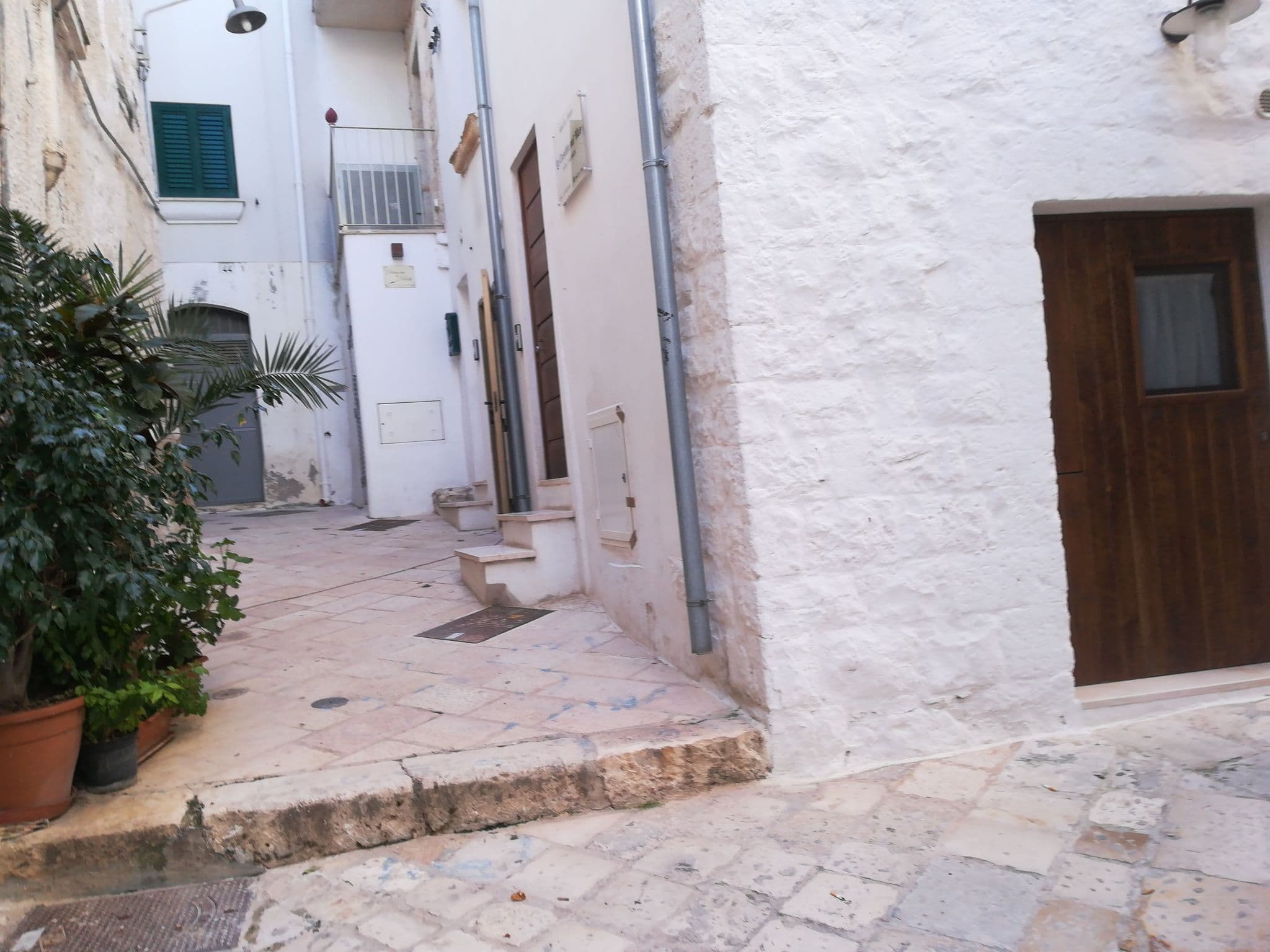 Street view near Eremo Guest House - Housea, Polignano a Mare — © jeawrong (CC BY-SA · Mapillary)