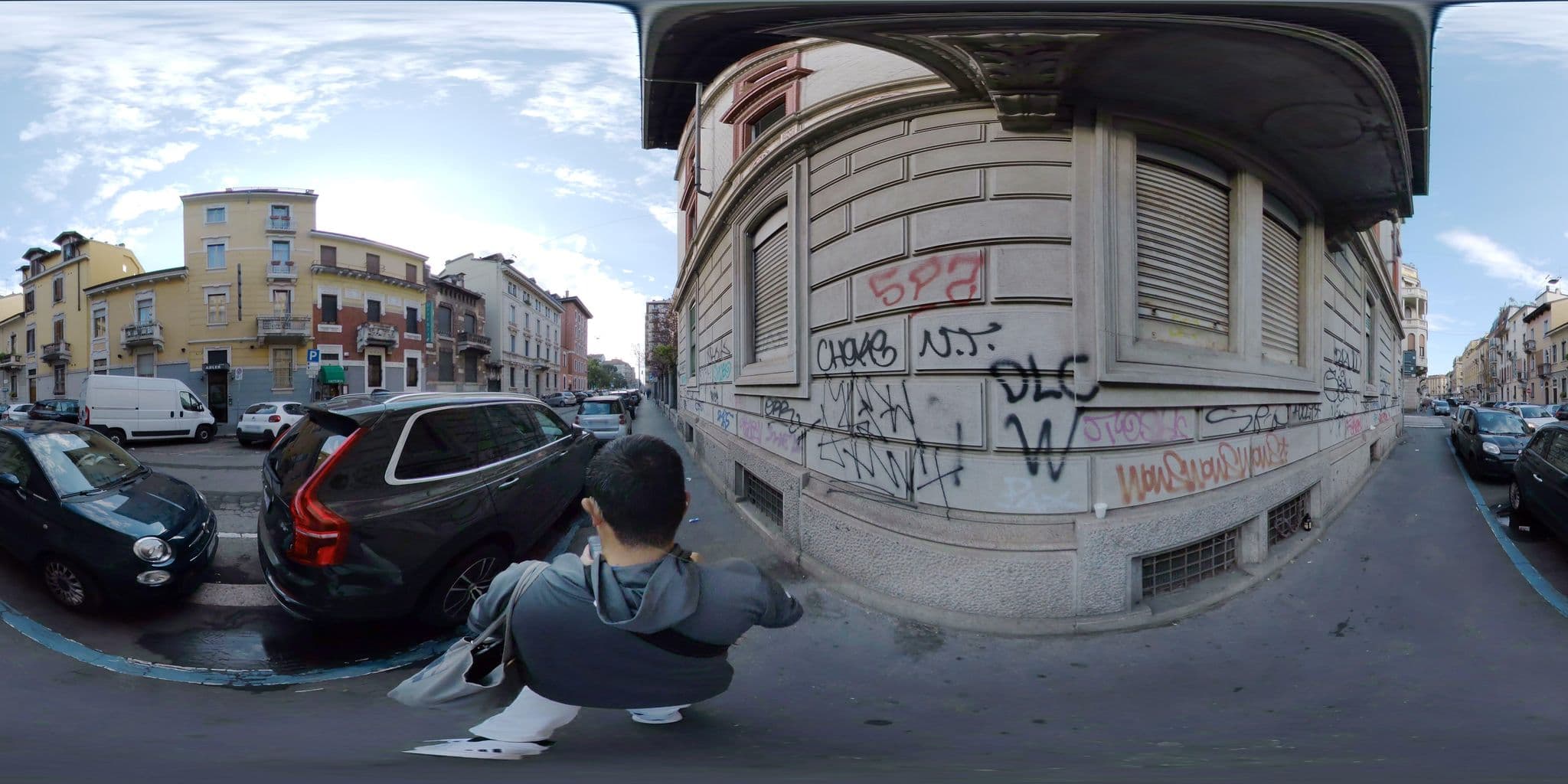 Street view near Panda Hostel, Brera