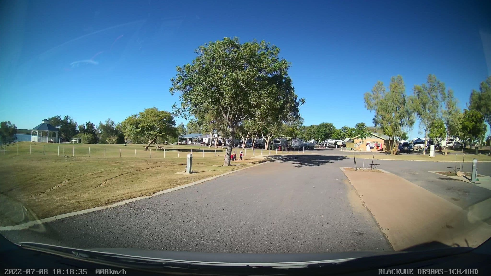Street view near Lakeview Caravan Park, Hughenden — © bob3bob3 (CC BY-SA · Mapillary)