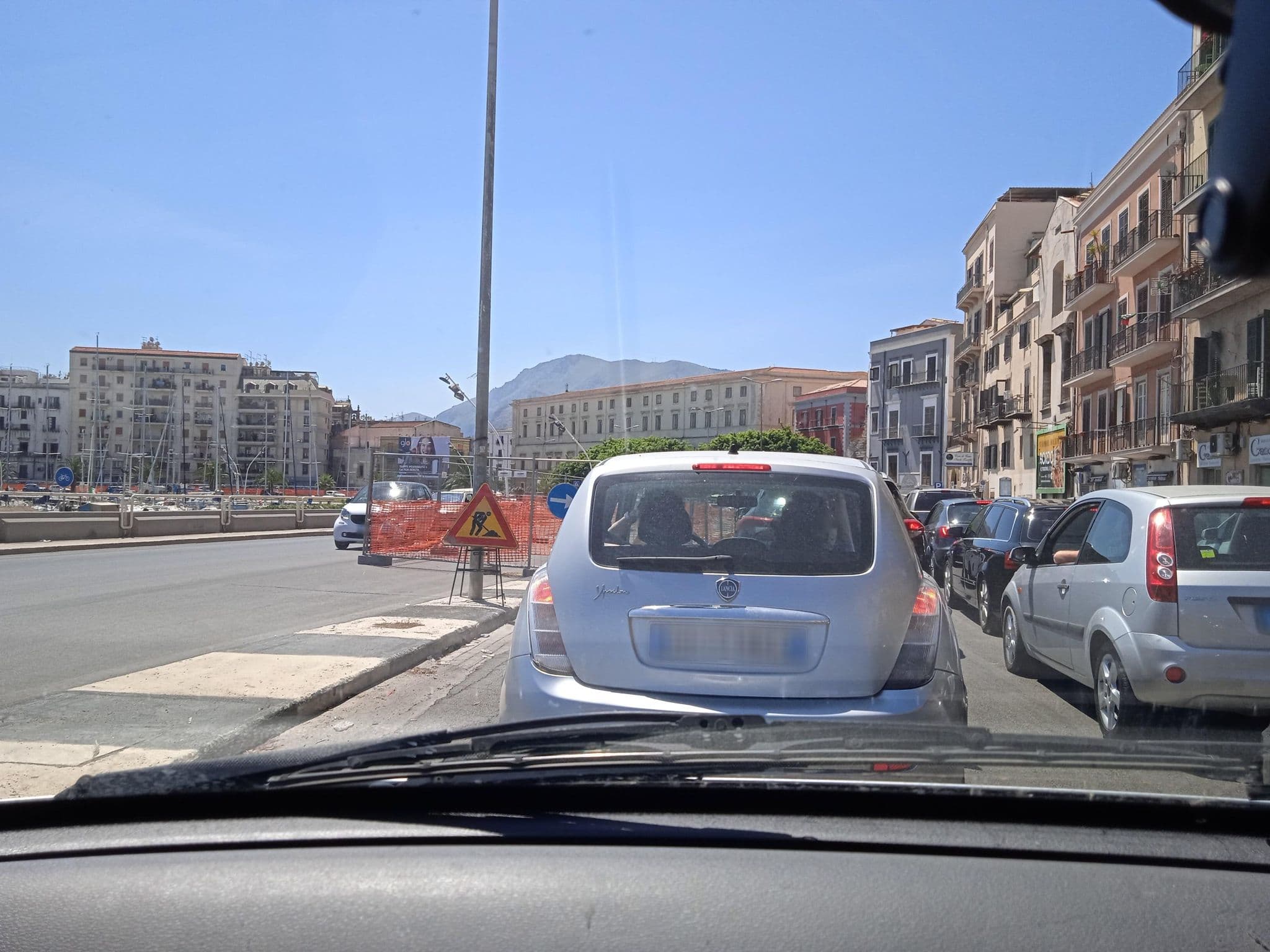 Street view near Kasa Kala, Palermo