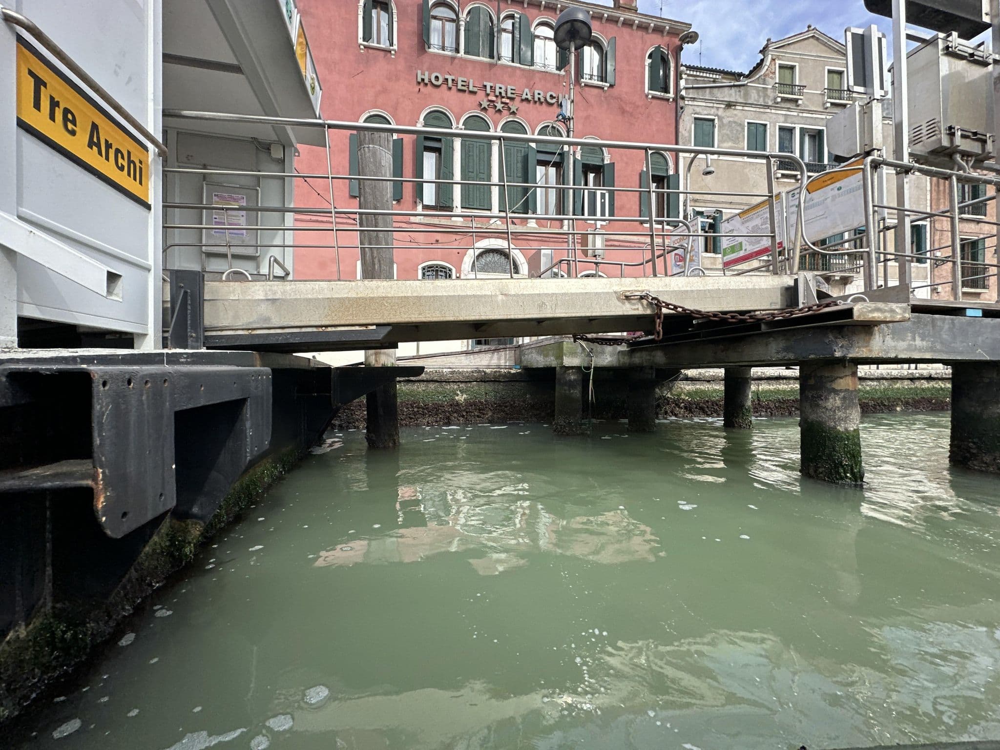 Street view near Hotel Tre Archi, Venice — © quickness805 (CC BY-SA · Mapillary)