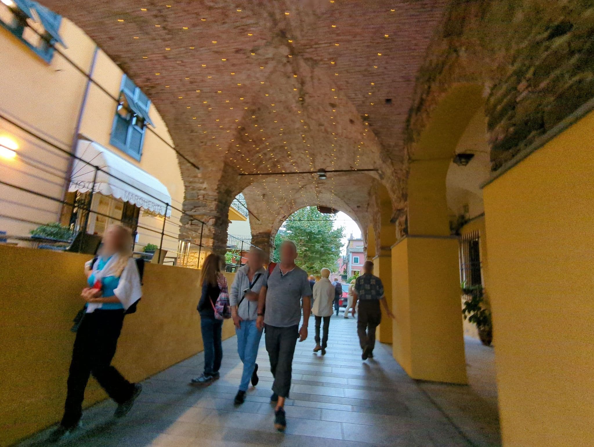 Street view near Locanda Il Maestrale, Monterosso al Mare — © ente (CC BY-SA · Mapillary)