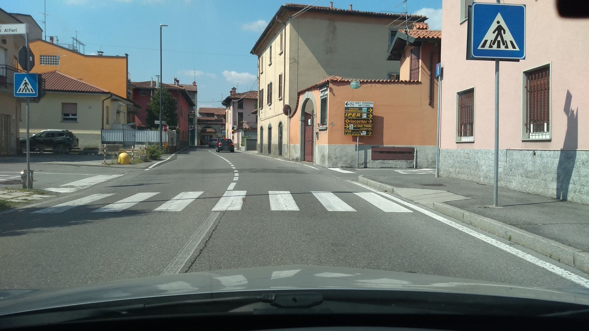 Street view near Lo Strinciu´, Zanica — © renaultgt (CC BY-SA · Mapillary)