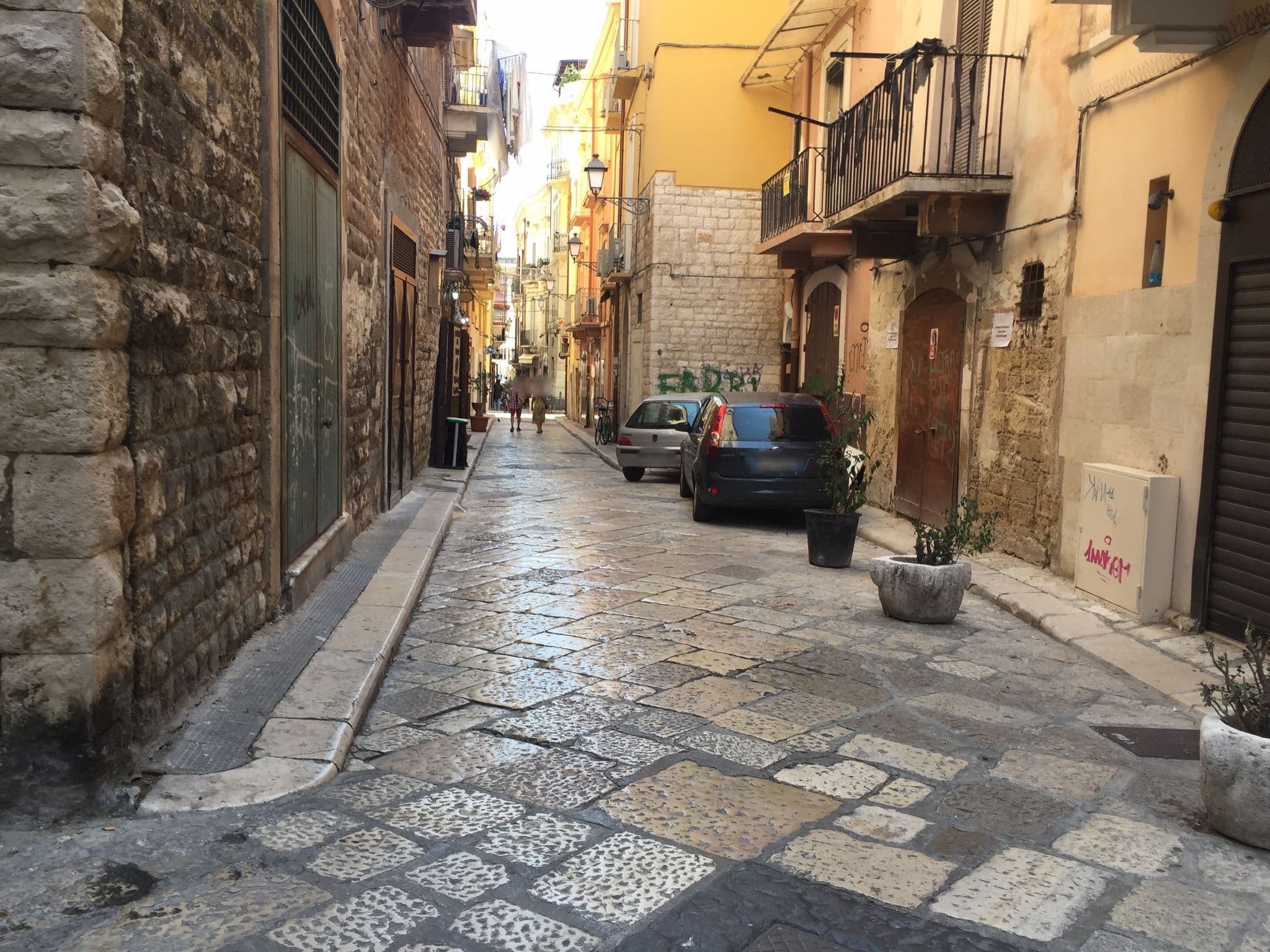 Street view near Dimora del corso, Bari — © vst (CC BY-SA · Mapillary)