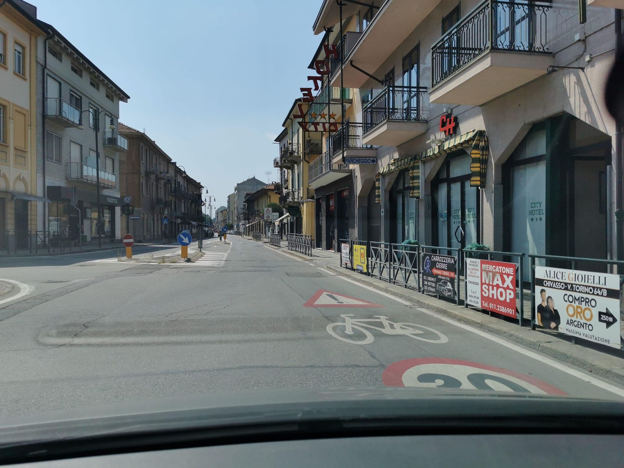 Street view near City Hotel, Chivasso — © canfe (CC BY-SA · Mapillary)