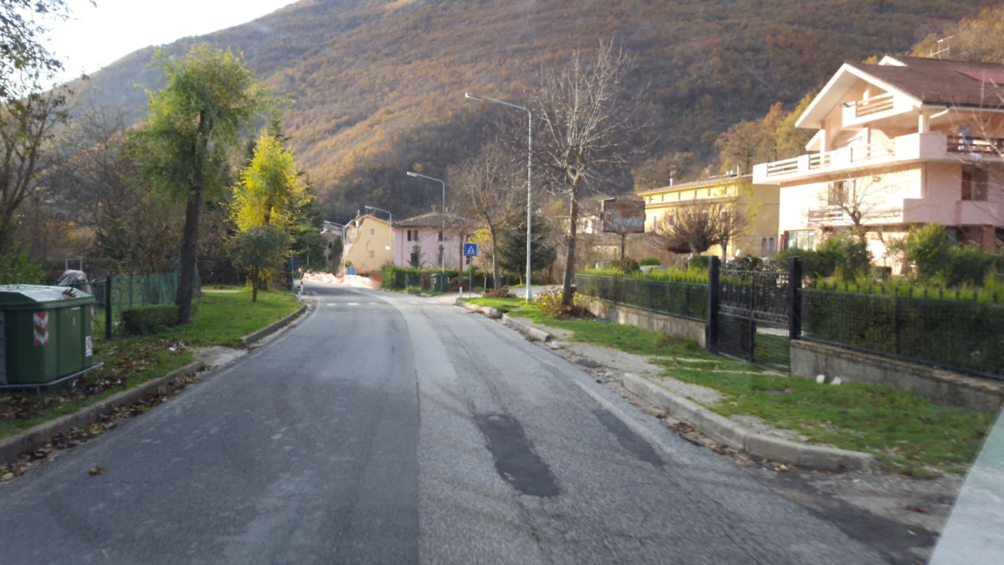 Street view near Crystal Chalet - Albergo, Pieve Torina — © saraveg (CC BY-SA · Mapillary)