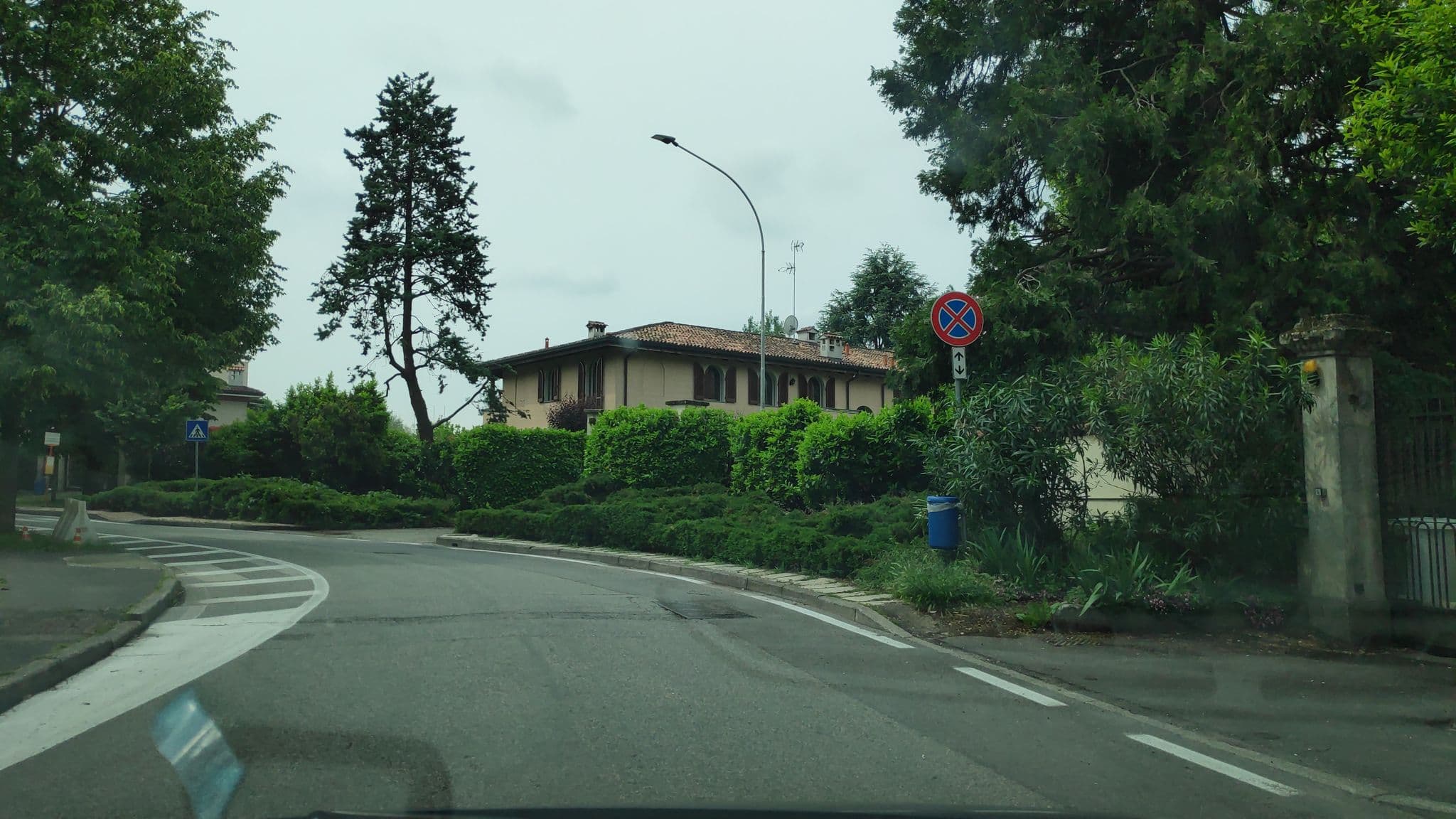 Street view near B&B Nonna Mina, Segrate — © marcuscalabresus (CC BY-SA · Mapillary)
