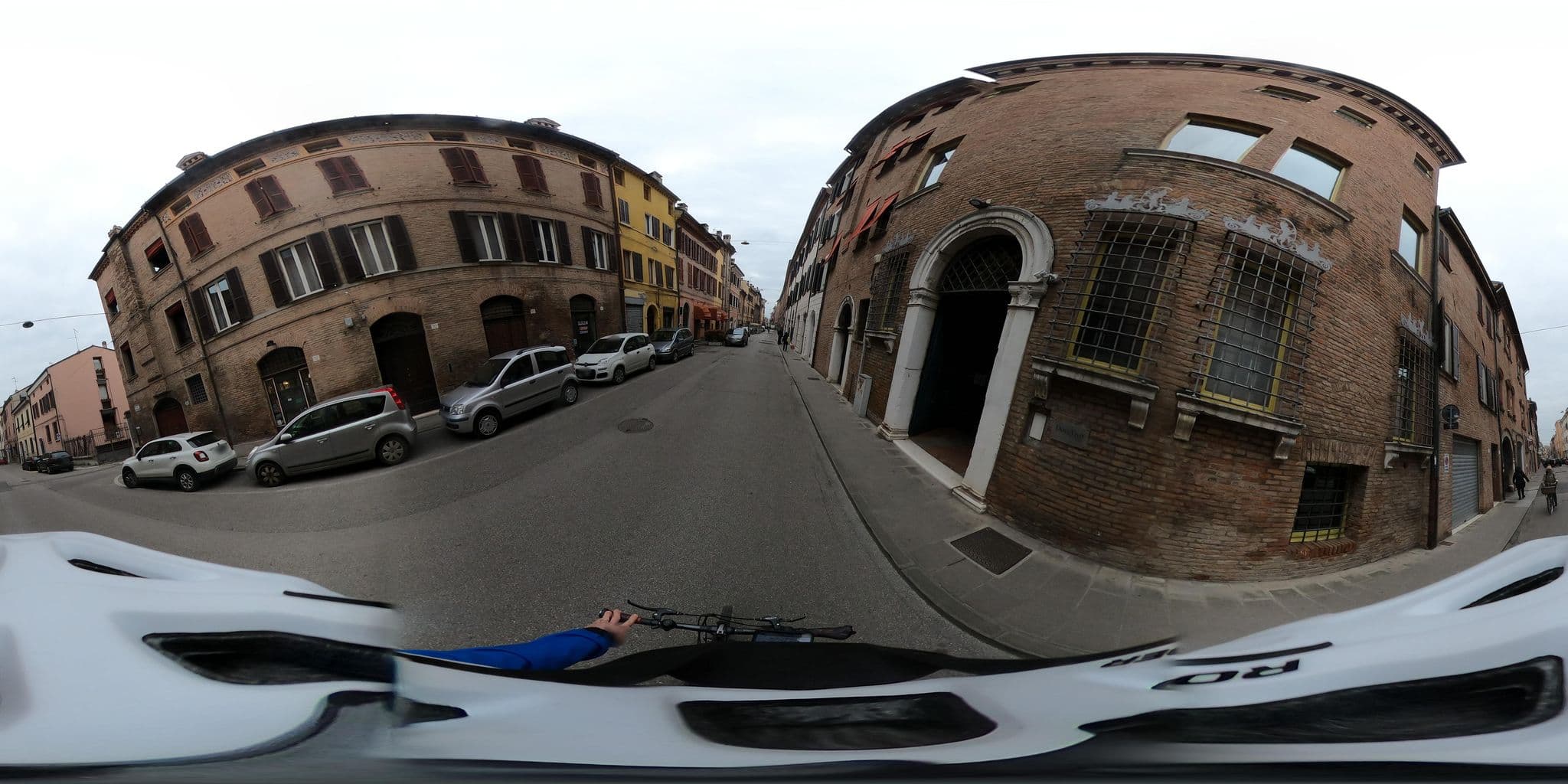 Street view near Maxxim, Ferrara — © alesarrett (CC BY-SA · Mapillary)