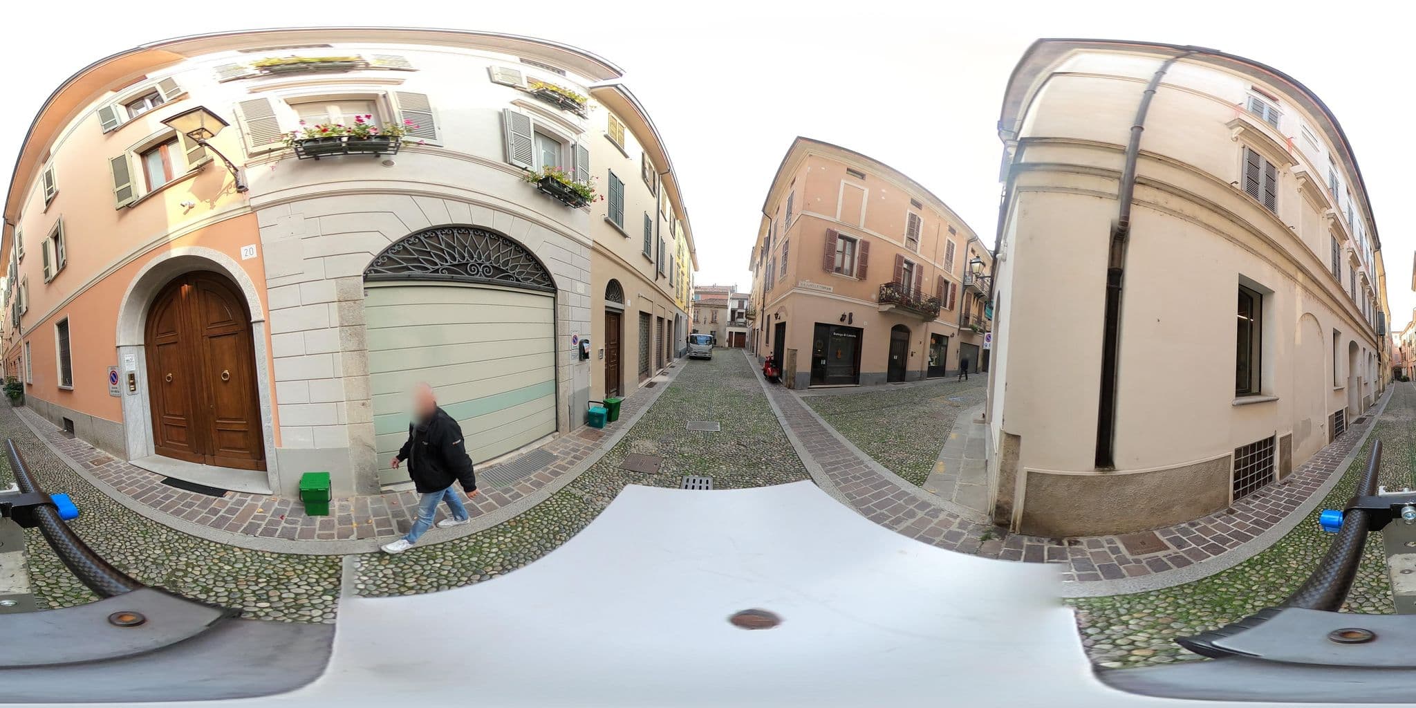 Street view near Residenza Torriani, Cremona — © wegavision (CC BY-SA · Mapillary)