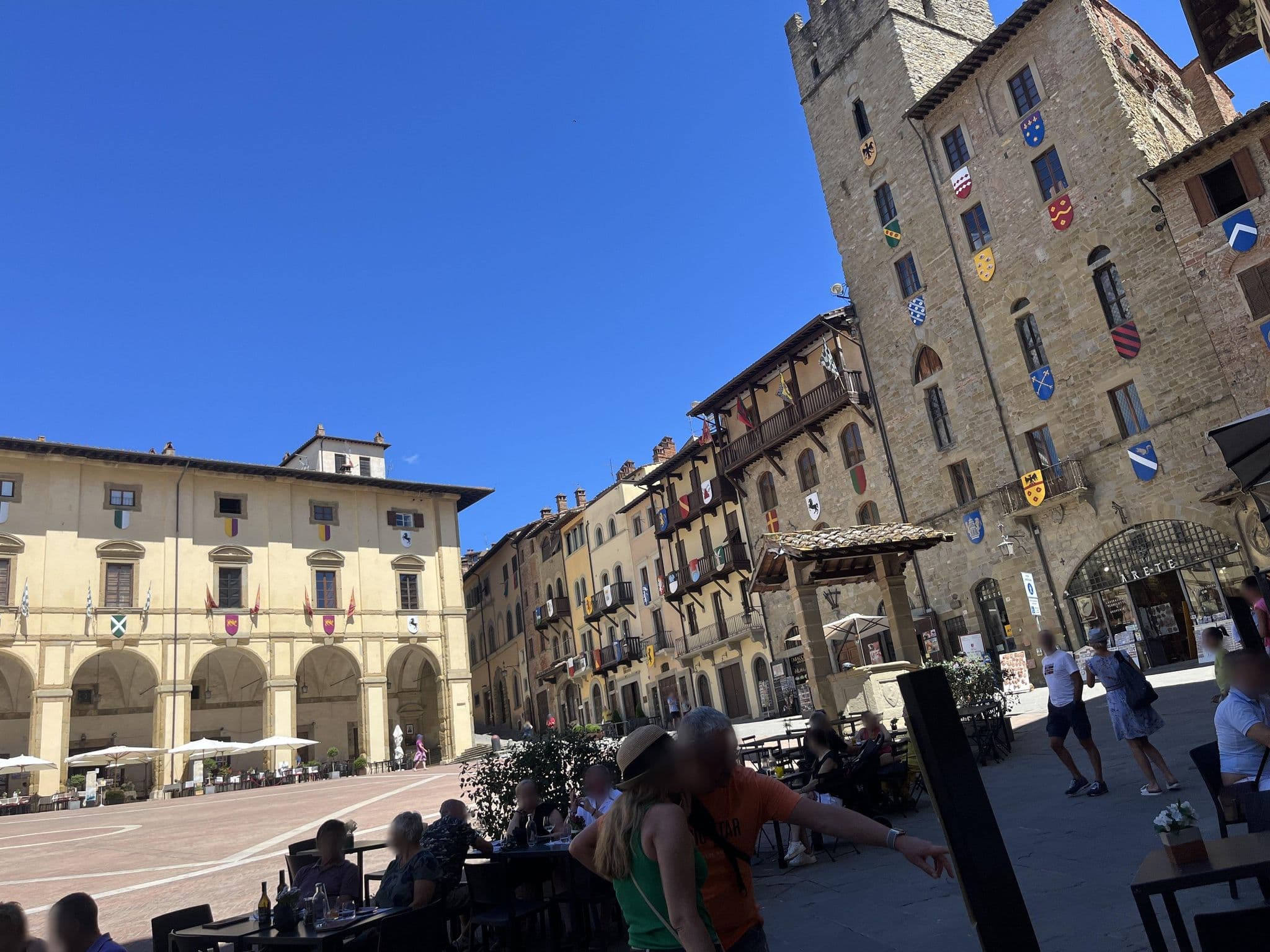 Street view near La Corte del Re, Arezzo — © ganx (CC BY-SA · Mapillary)