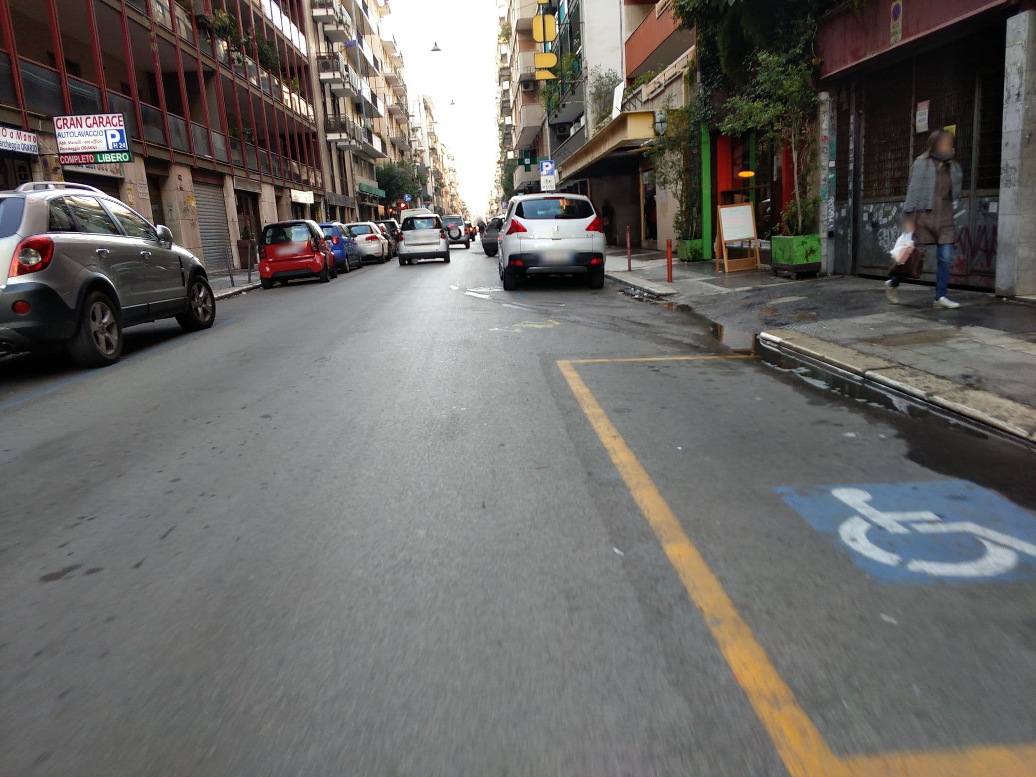 Street view near Victor Hotel Bari, Bari — © furryyy (CC BY-SA · Mapillary)