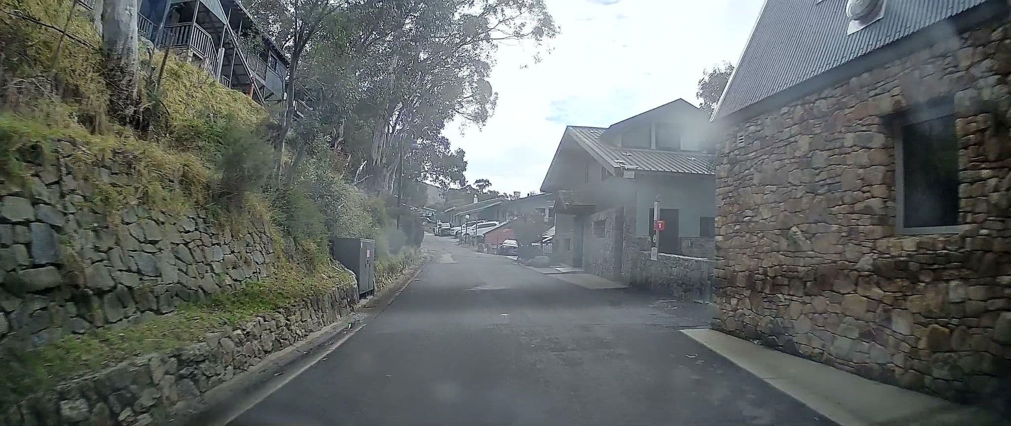 Street view near Aneeki Ski Lodge, Jindabyne — © maxim752 (CC BY-SA · Mapillary)