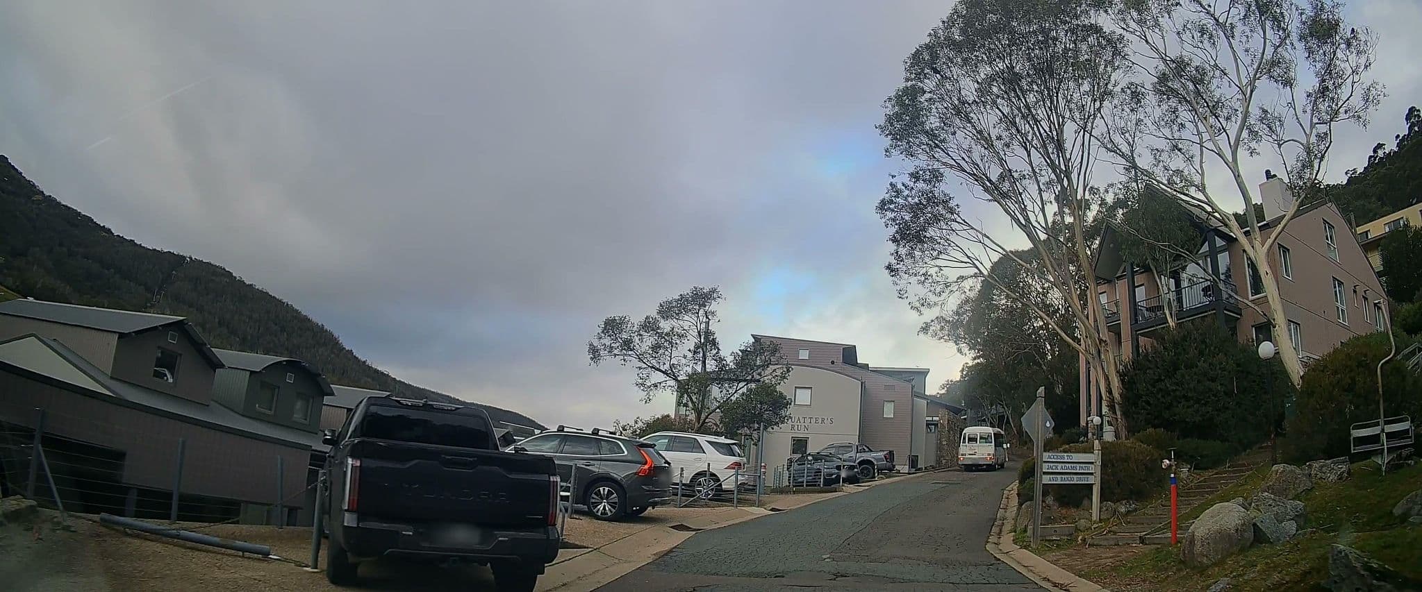Street view near Snowman Apartments, Jindabyne — © maxim752 (CC BY-SA · Mapillary)
