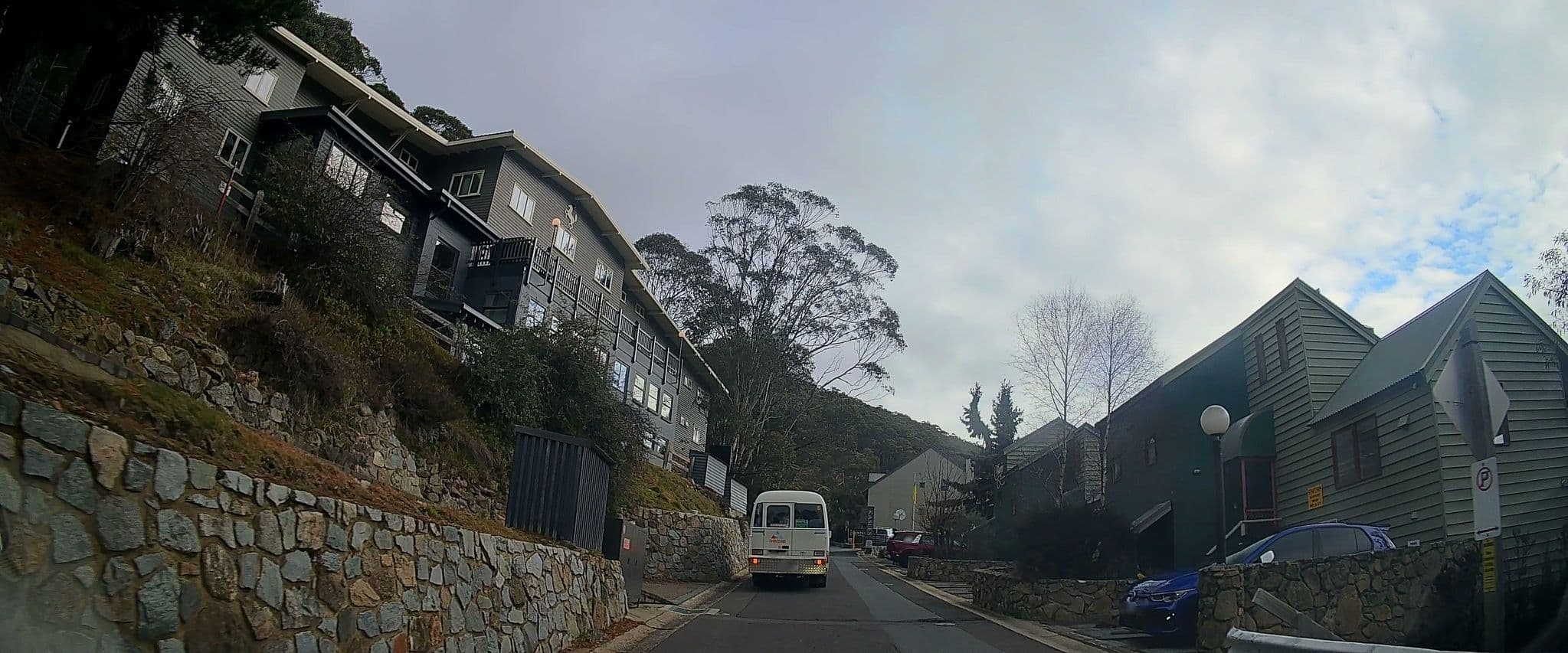 Street view near The Silver Brumby lodge, Jindabyne — © maxim752 (CC BY-SA · Mapillary)