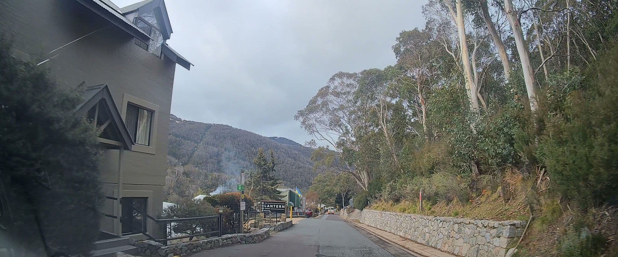 Street view near Kasees Lodge, Jindabyne — © maxim752 (CC BY-SA · Mapillary)