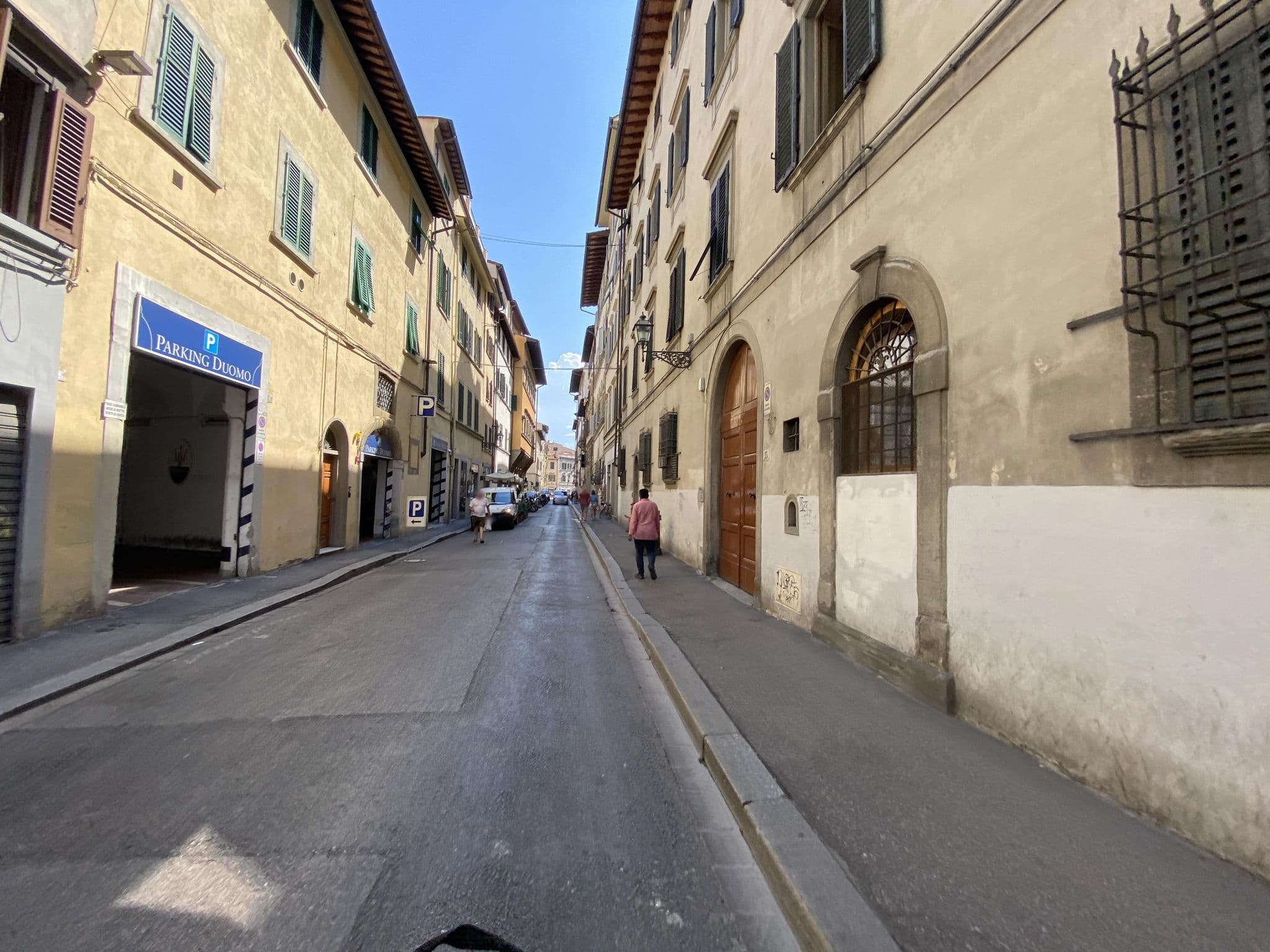 Street view near Hotel Dali, Florence — © asturksever (CC BY-SA · Mapillary)