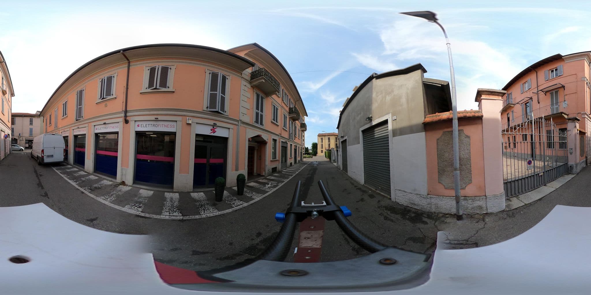 Street view near Residence Principe di Saronno, Saronno — © wegavision (CC BY-SA · Mapillary)