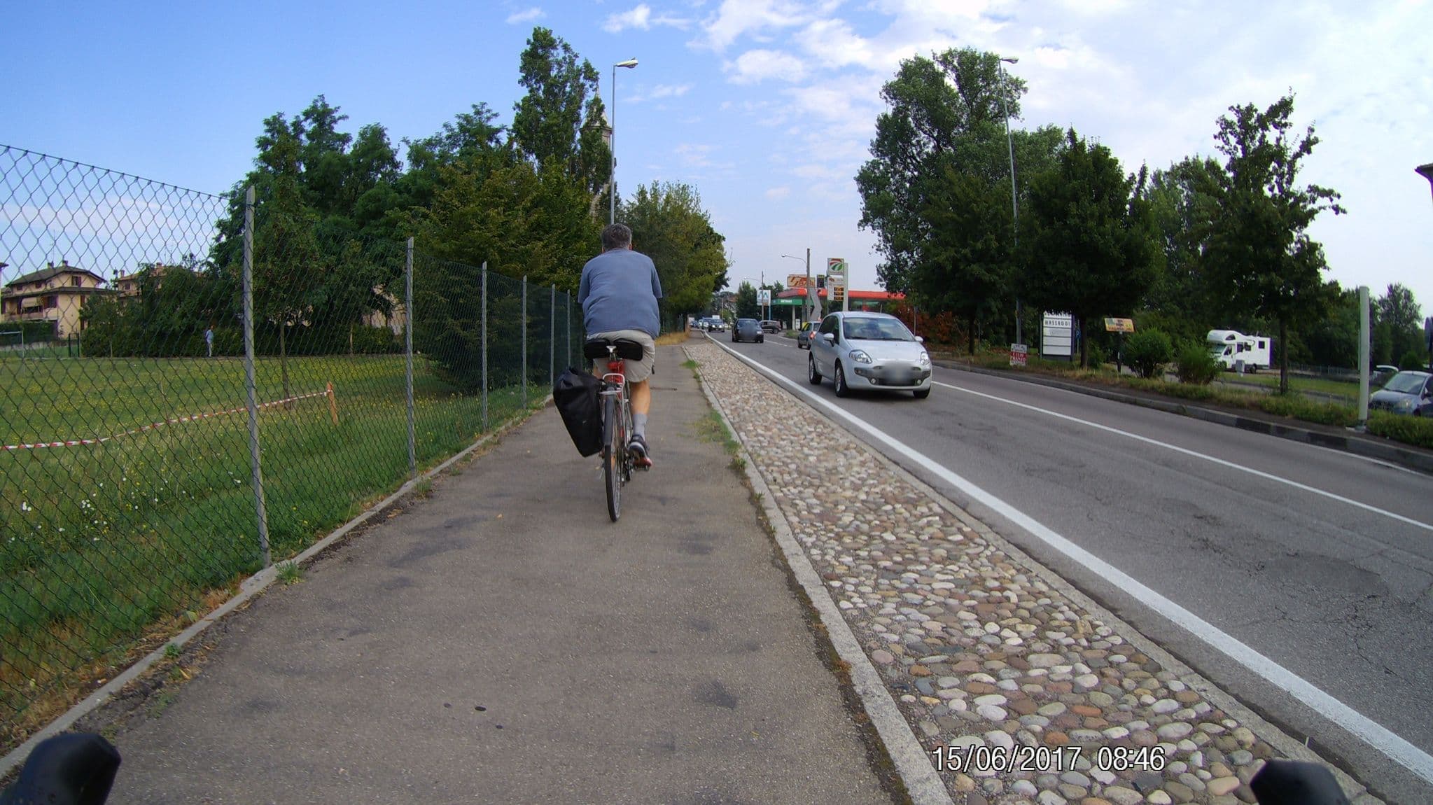 Street view near Hotel Tricolore, Cadè-Gaida — © camperxr (CC BY-SA · Mapillary)