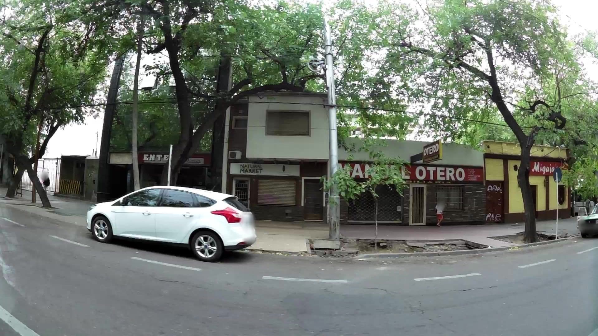 Street view near Garden All Suites, Mendoza
